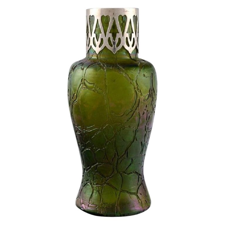 Pallme-könig Art Nouveau Vase in Green Art Glass, App. 1900 For Sale