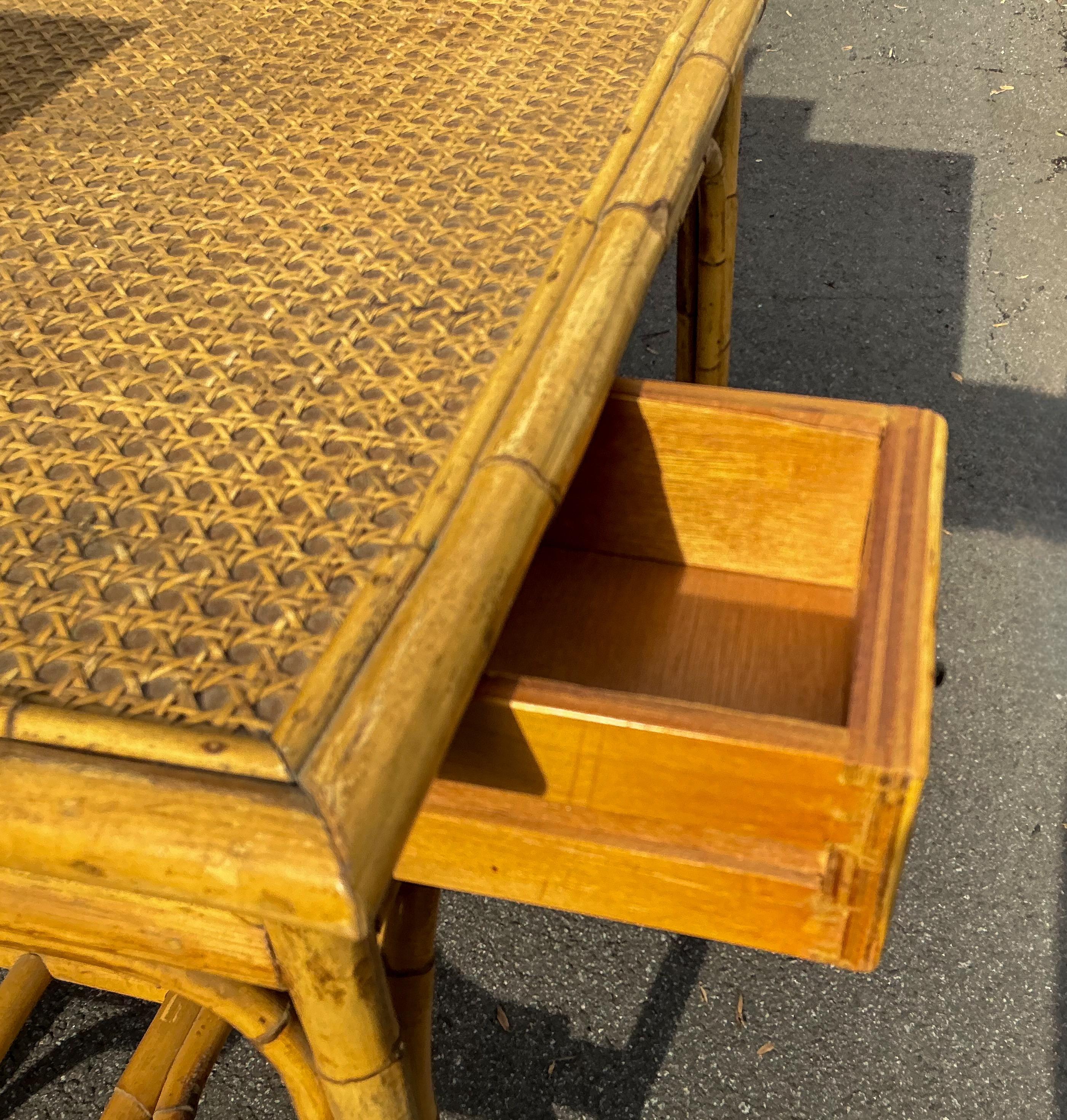 Palm Beach Chic Bamboo & Cane Chinoiserie Pagoda Form Desk In Good Condition In Kennesaw, GA
