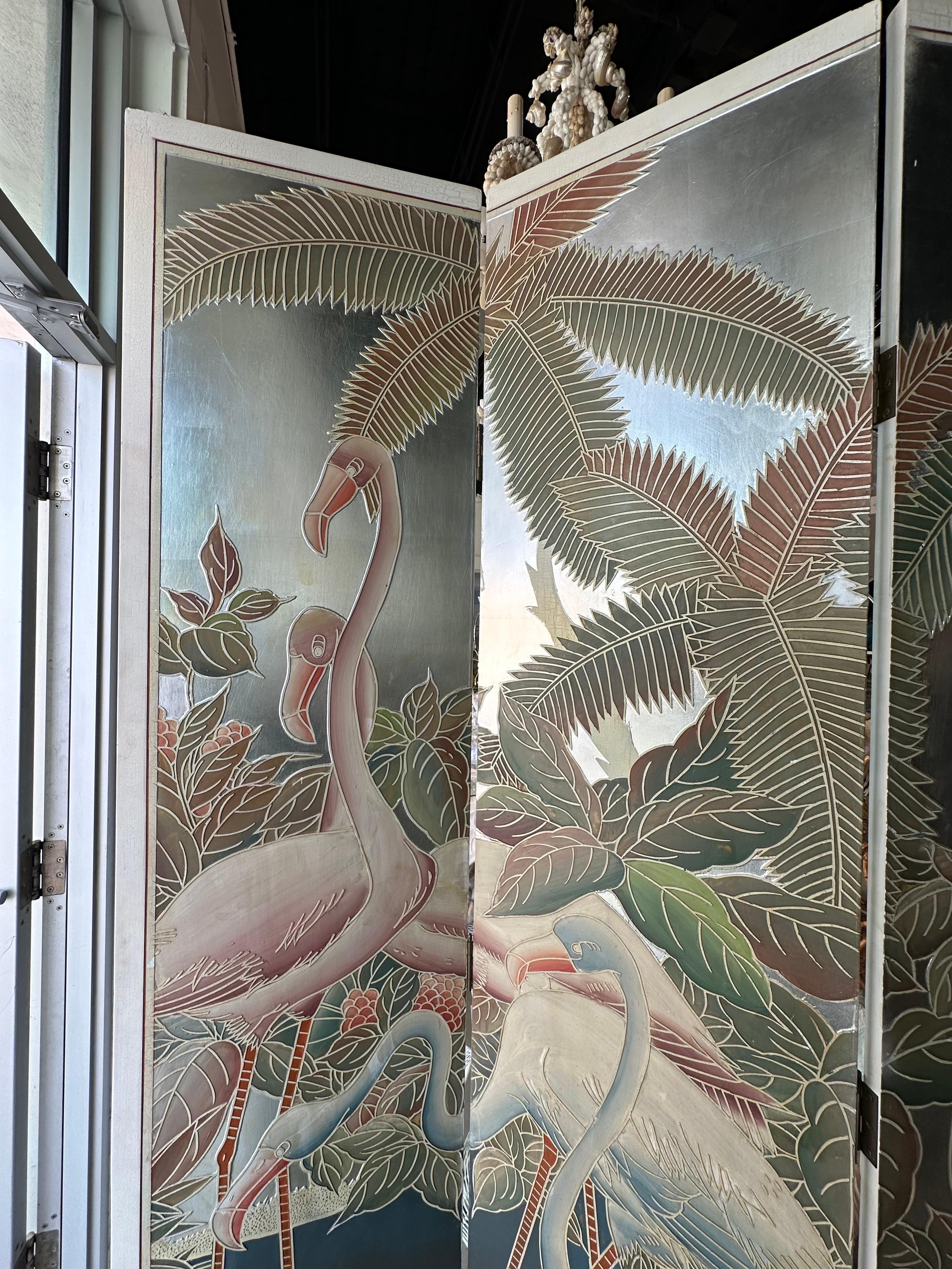  Paravent de Palm Beach avec oiseaux flamants peints en feuilles d'argent Diviseur de pièce 4 panneaux en vente 5