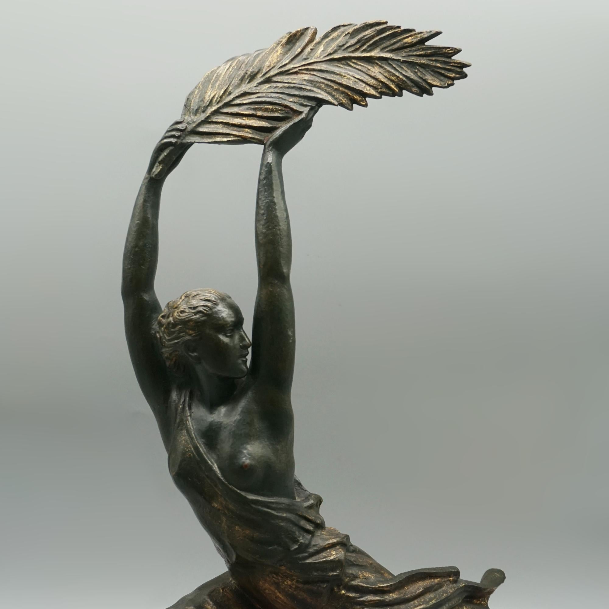 Bronzo 'Danza delle palme' un'opera in stile Art Déco di Pierre Le Faguays in vendita