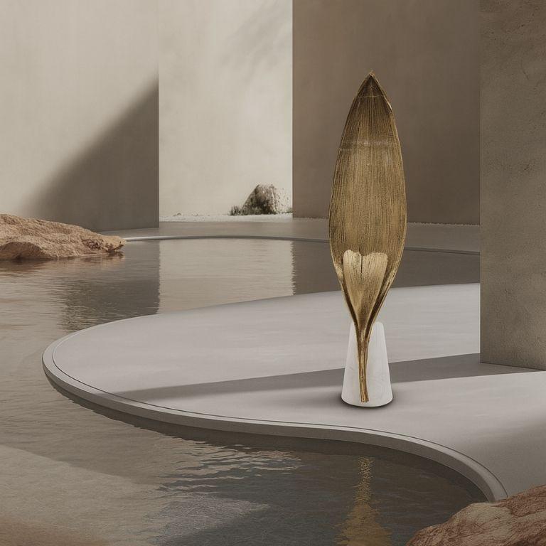 Palm Floor - Illuminazione in metallo dorato con base in marmo Design organico In condizioni Nuovo in vendita a Porto, PT