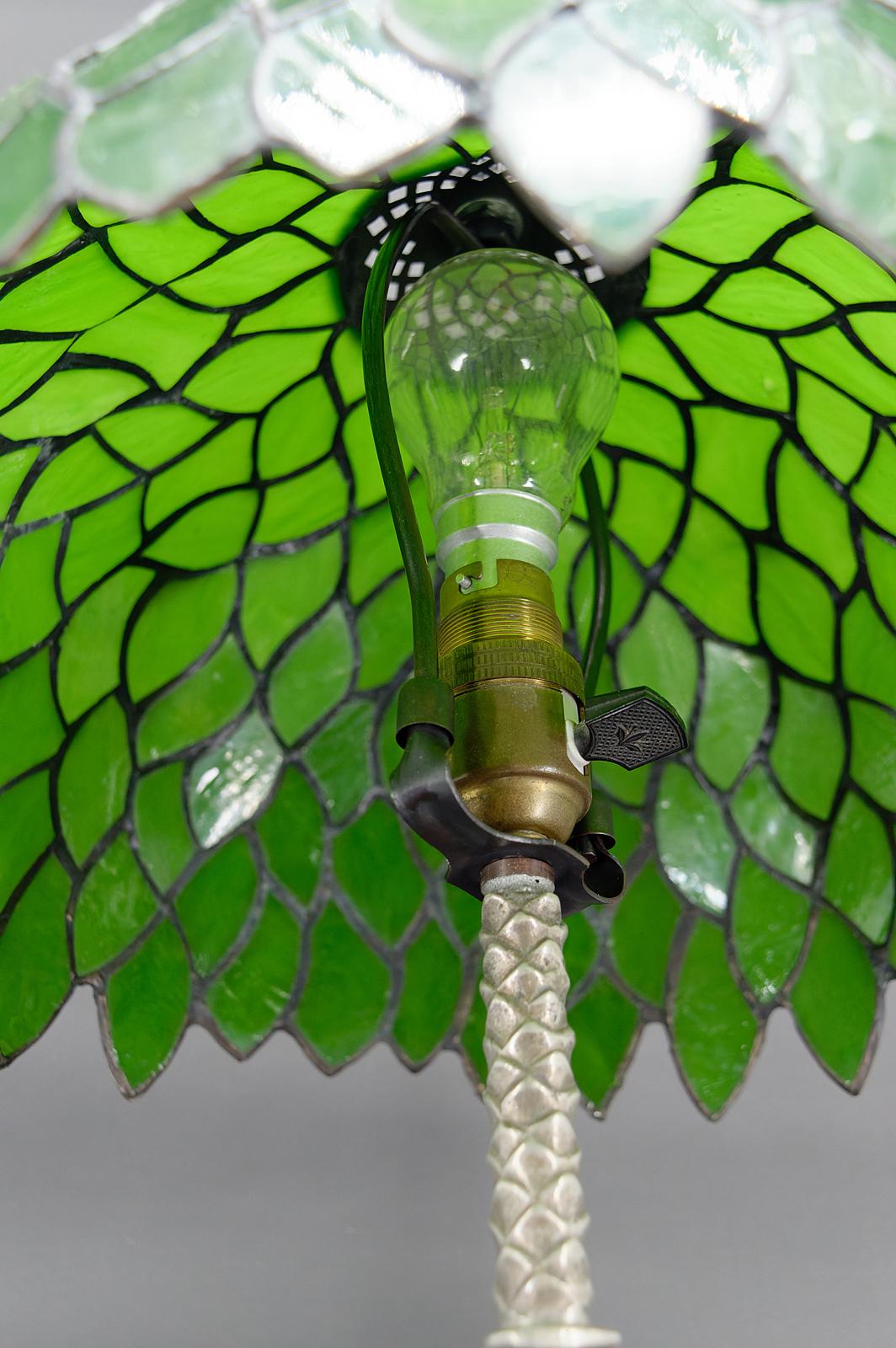 Lampe palmier en bronze argenté et abat-jour en verre teinté vert, Art Nouveau 1900 en vente 10