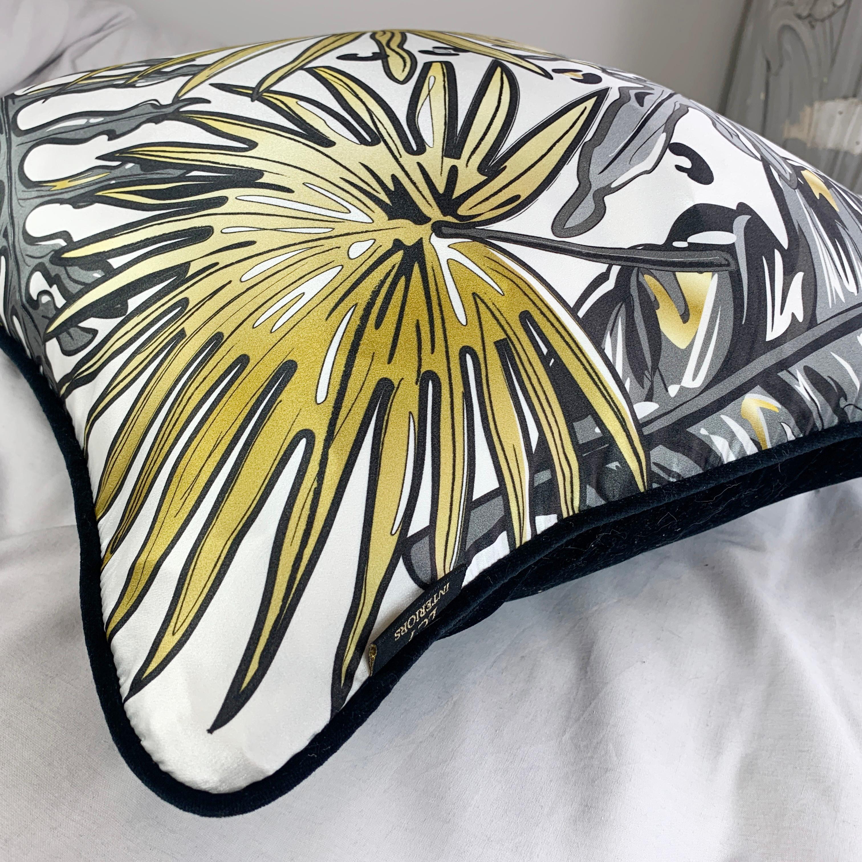 Palm Leaf Luxury Silk Pillow, Monochrome and Gold Tropics Collection  For Sale 9