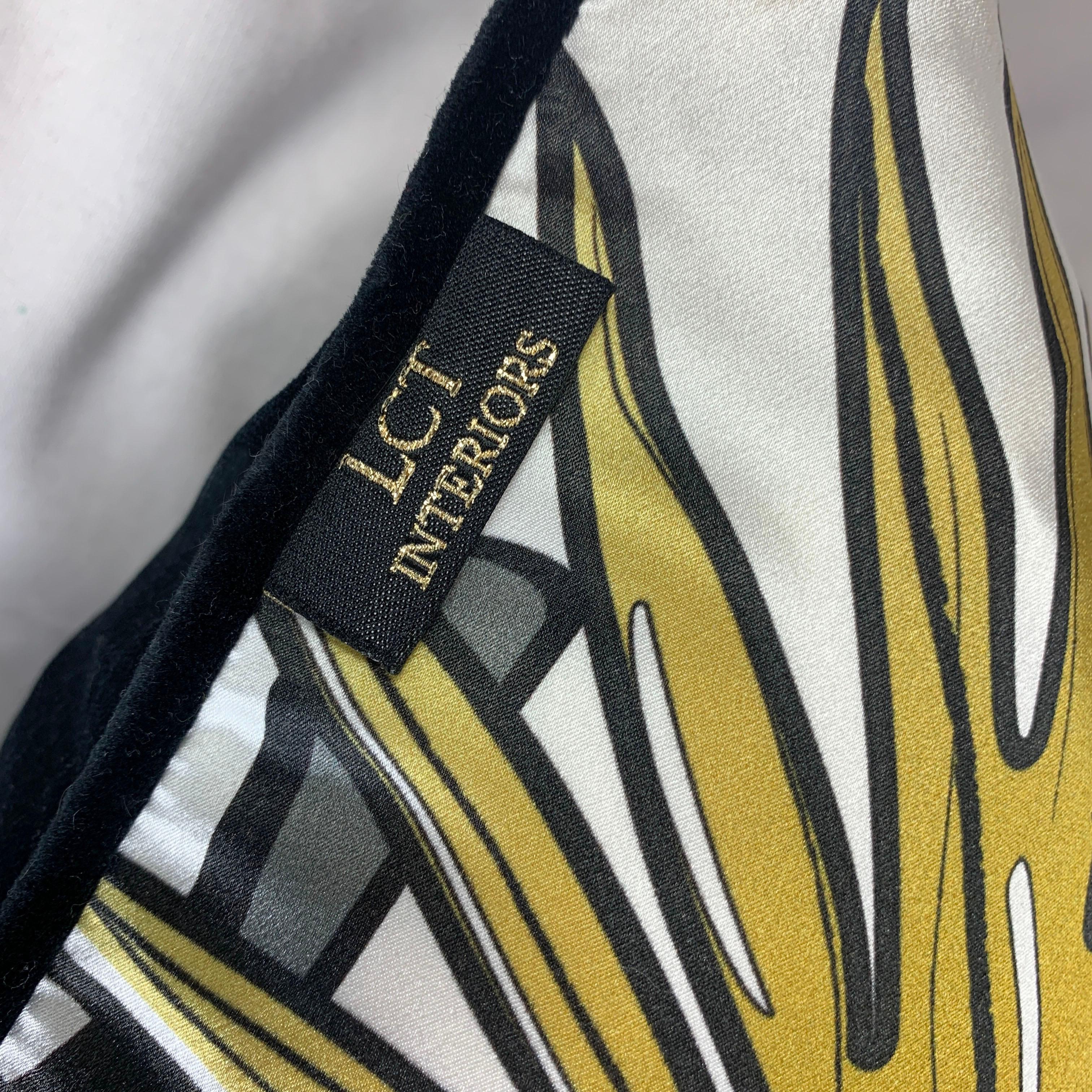Cuscino di lusso in seta Palm Leaf, collezione Tropici monocromatici e oro in vendita 10