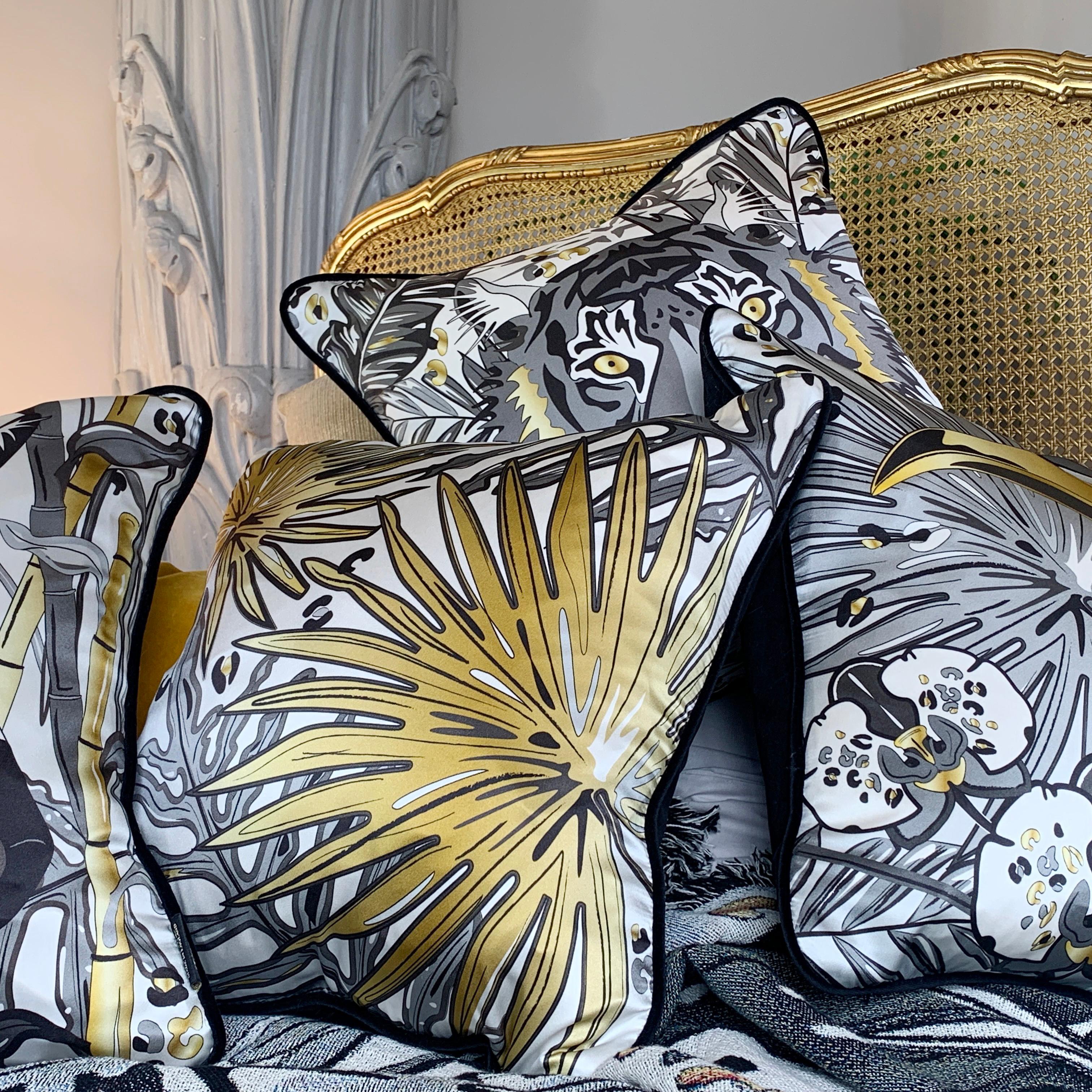 Palm Leaf Luxury Silk Pillow, Monochrome and Gold Tropics Collection  In New Condition For Sale In Hastings, GB