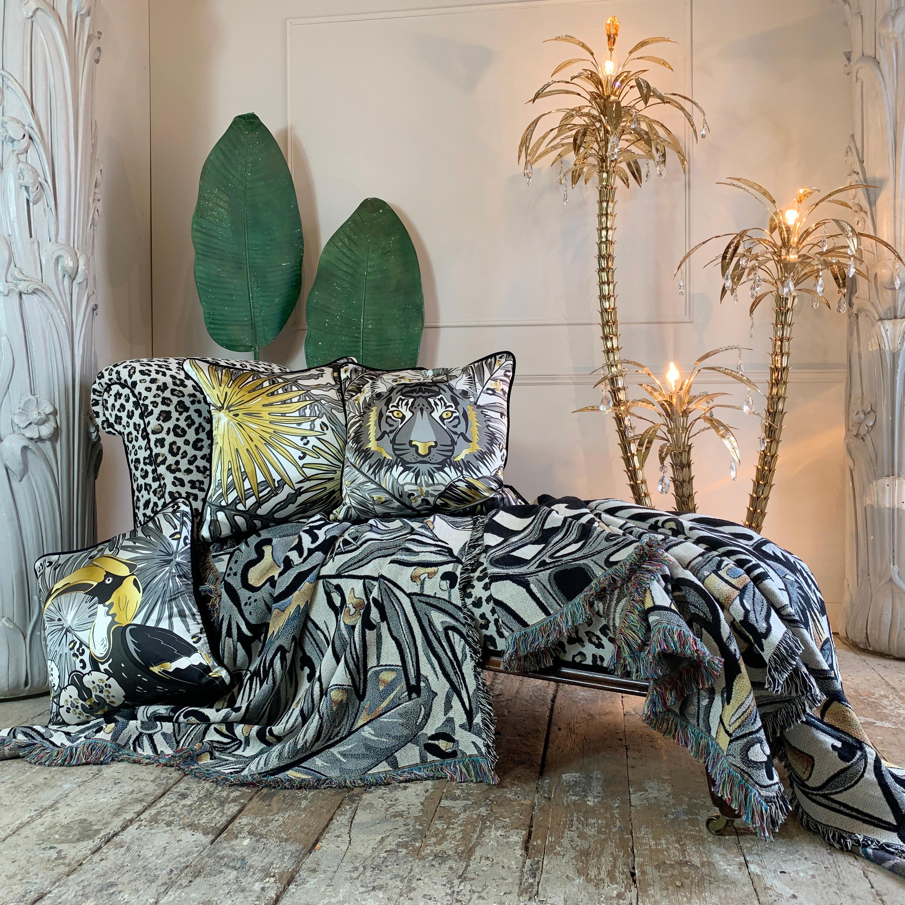 Palm Leaf Luxury Silk Pillow, Monochrome and Gold Tropics Collection  For Sale 2