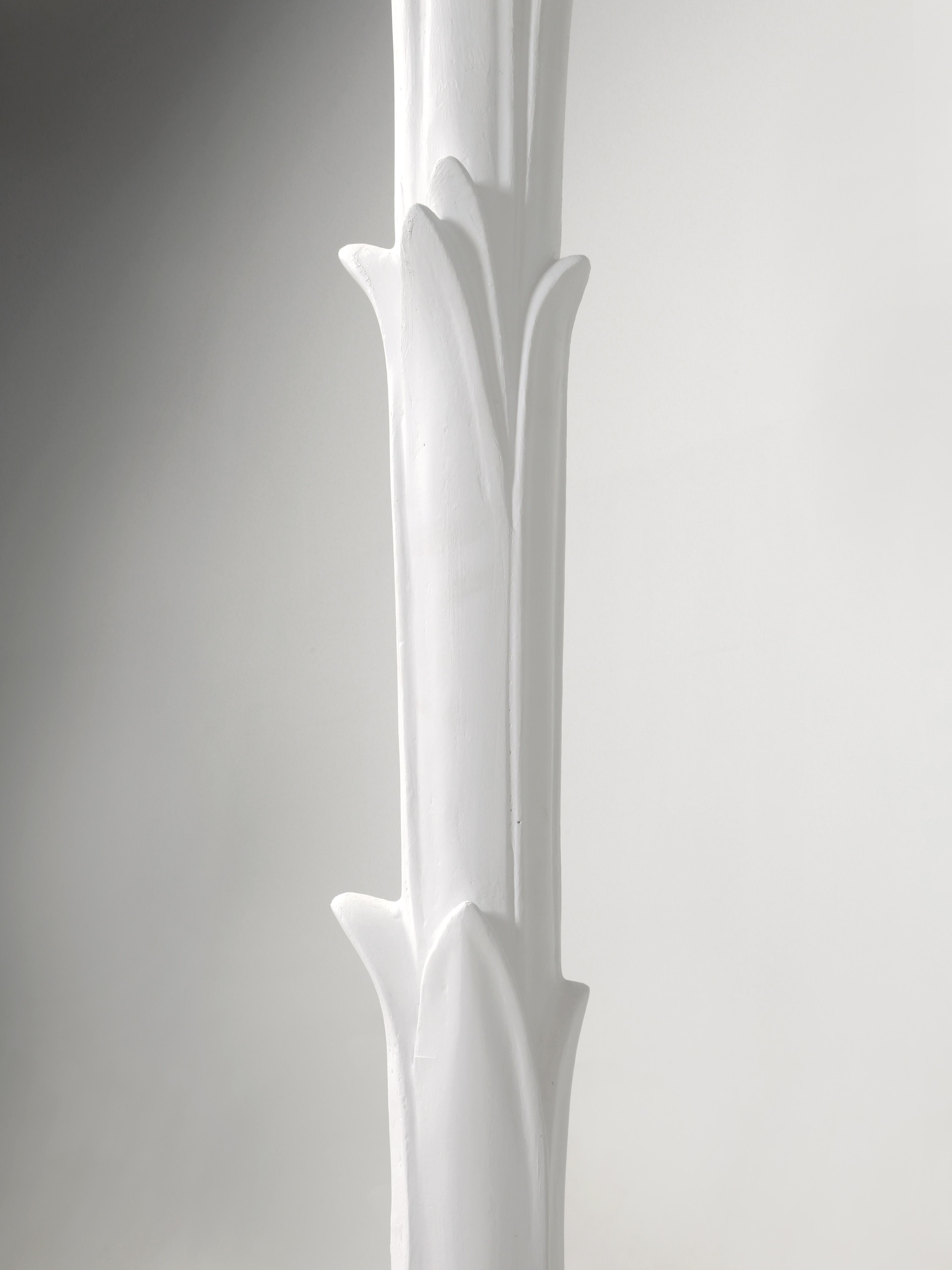Torchière a foglie di palma o lampada da terra alla maniera di Serge Roche in gesso restaurato in vendita 3