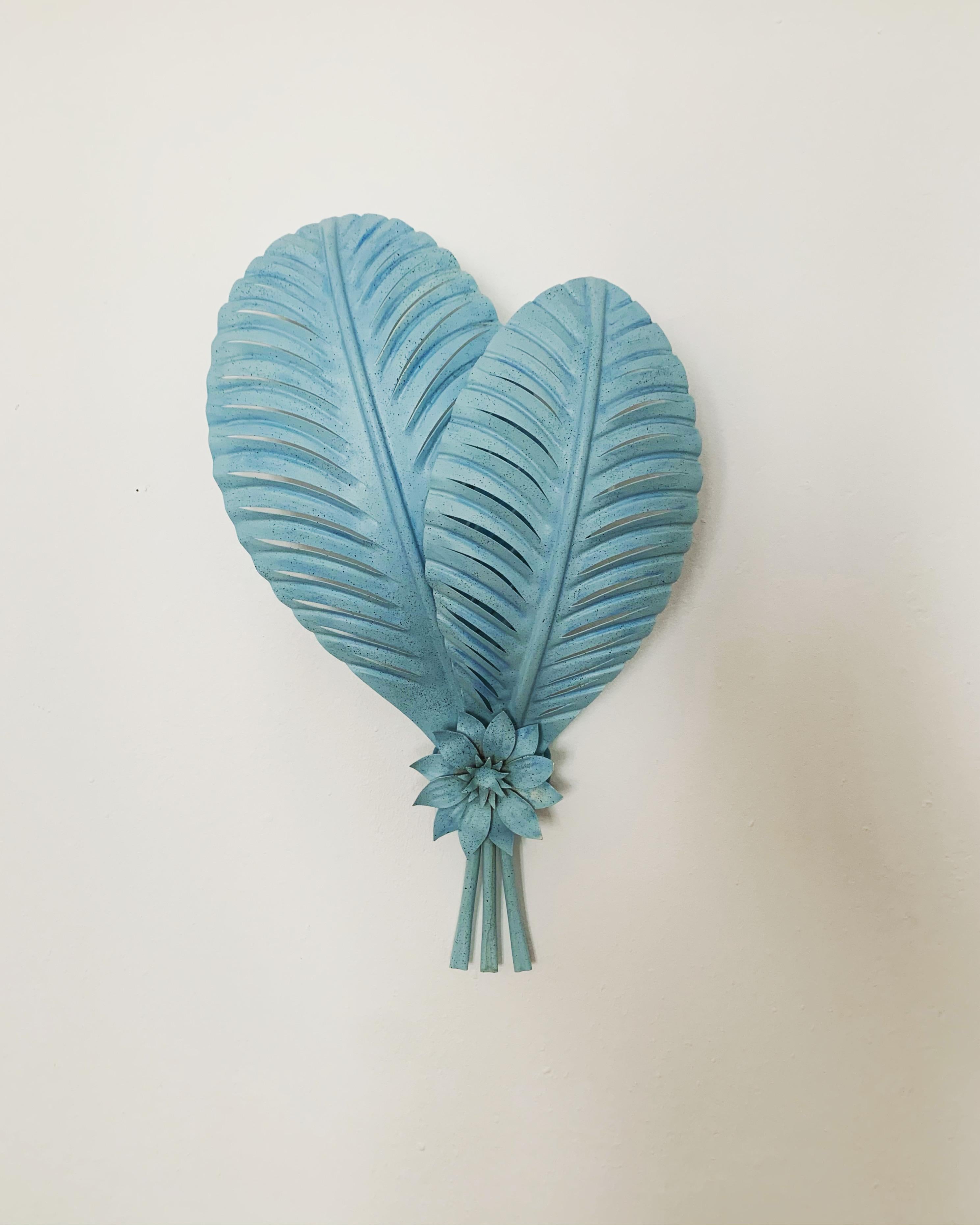 Lampada da parete eccezionalmente decorativa degli anni '70.
Grande design e lavorazione di alta qualità.
La disposizione delle foglie crea una luce molto elegante.

Condizioni:

Condizioni vintage molto buone con lievi segni di usura dovuti