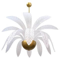 Lustre en verre de Murano et laiton blanc perlé