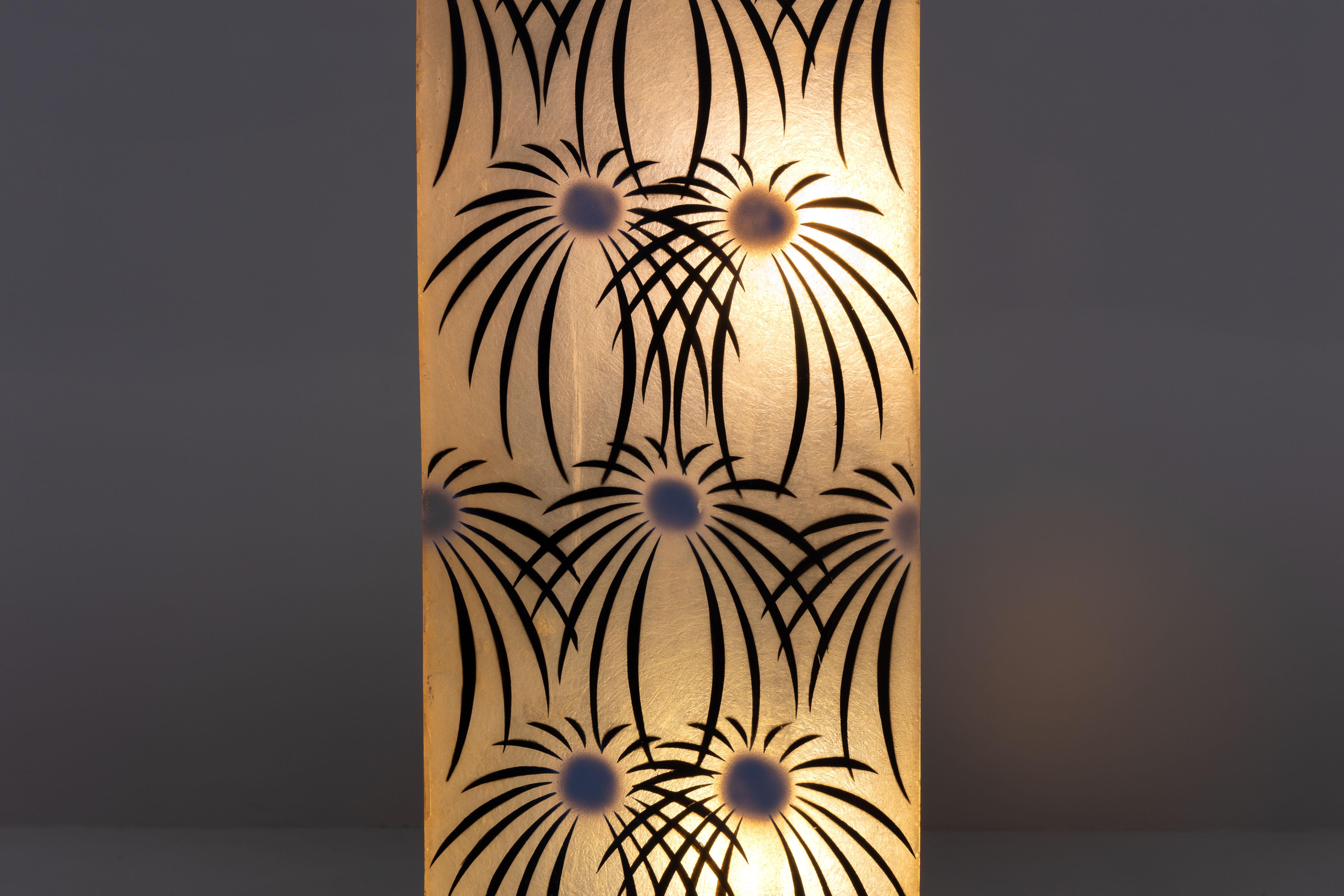 Palm Pattern Fiberglass Floor Lamp, Italy, 1970s For Sale 1