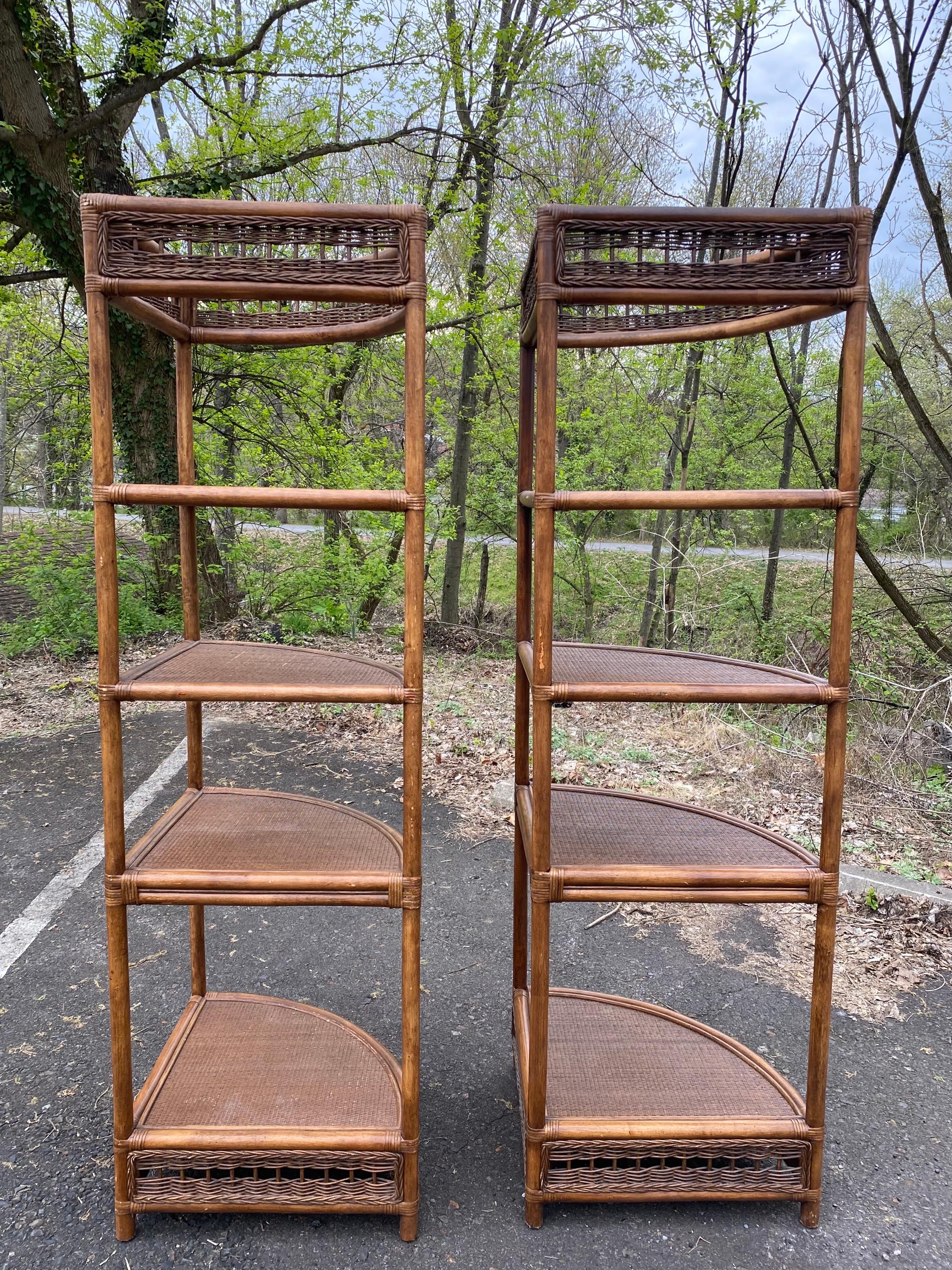 Palm Regency Corner Bamboo Rattan Wicker Étagère Book Shelves Mid-Century Modern In Good Condition For Sale In Lambertville, NJ