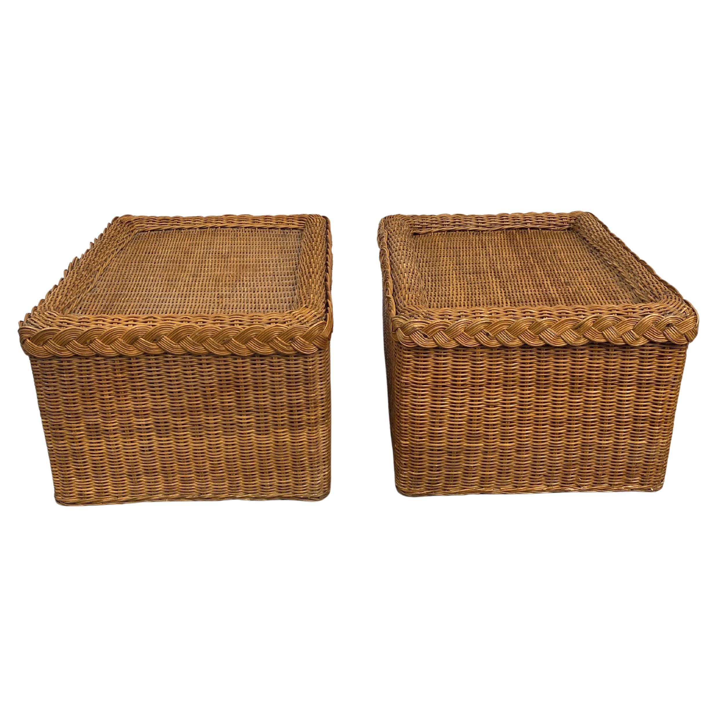 Mid-Century moderno Palm Regency Style Braided Wicker Rattan Ottoman Benches, Pair in vendita