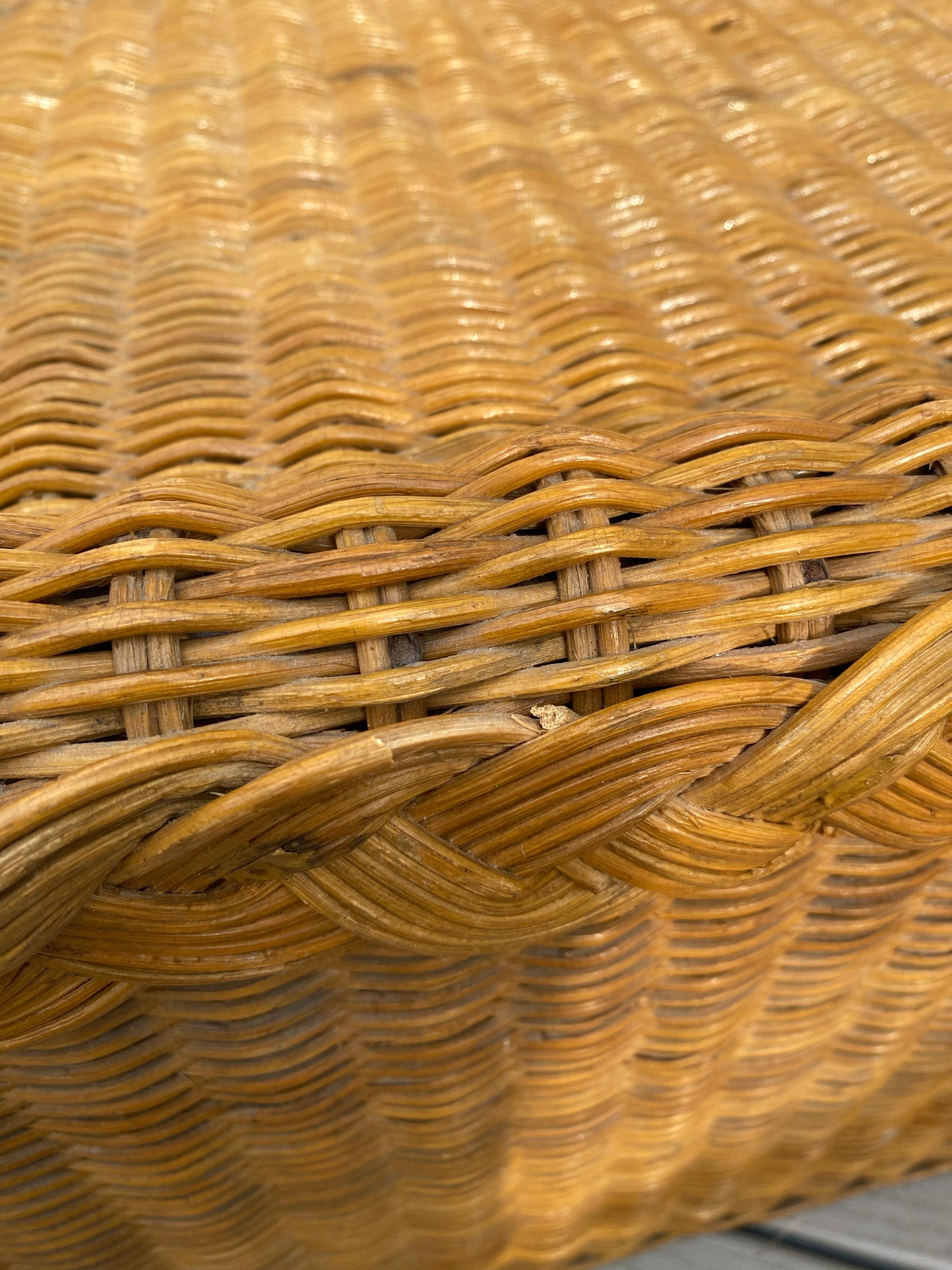 Palm Regency Style Braided Wicker Rattan Ottoman Benches, Pair in vendita 2