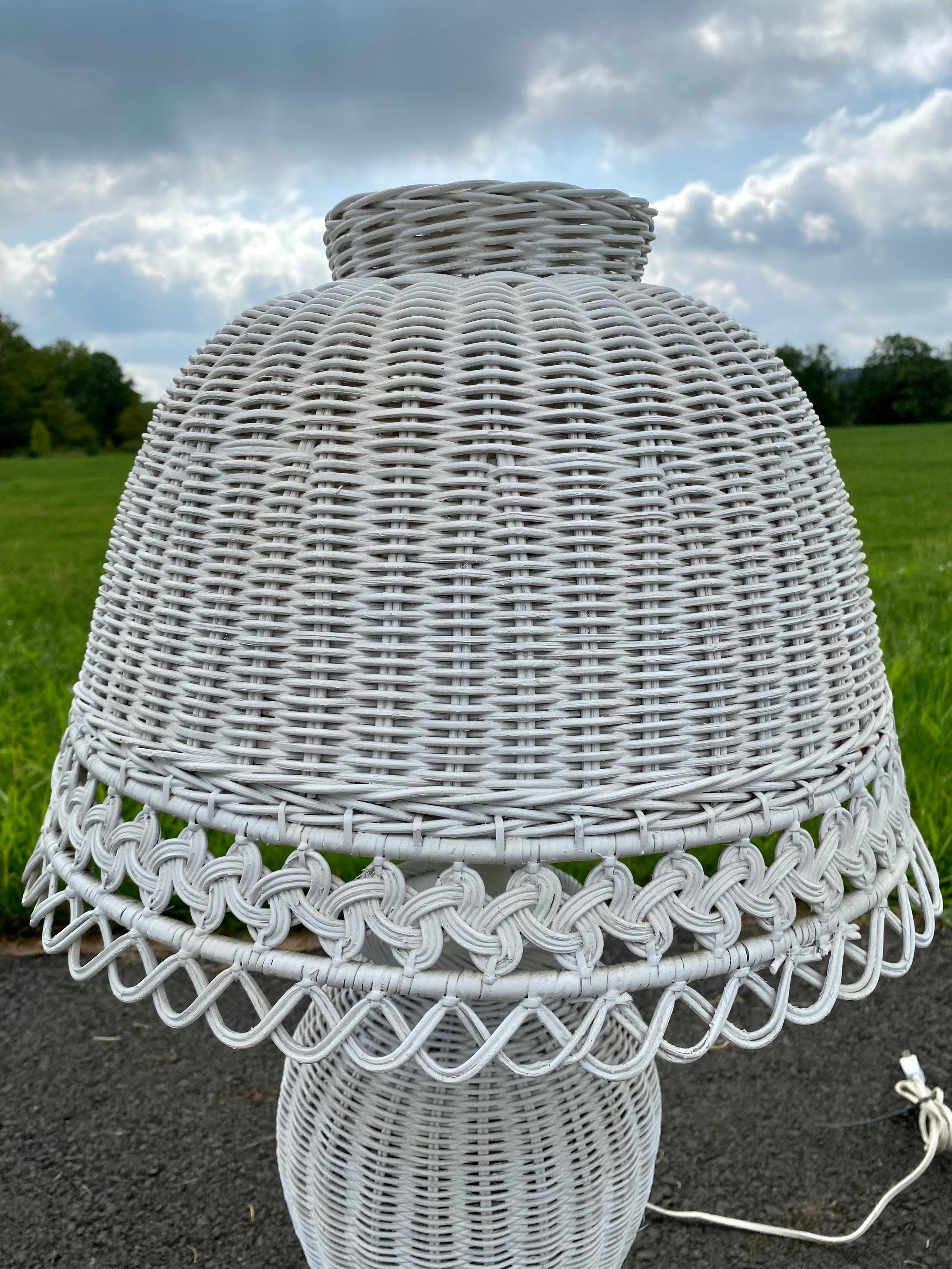 white wicker table lamp