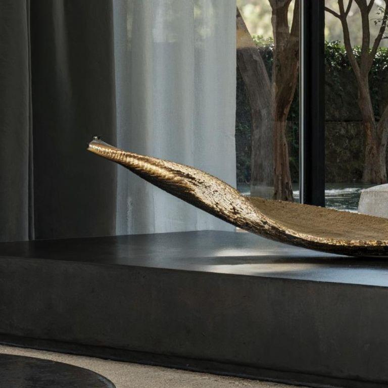 Palm - Plateau poli sculptural avec design/One naturel en vente 2