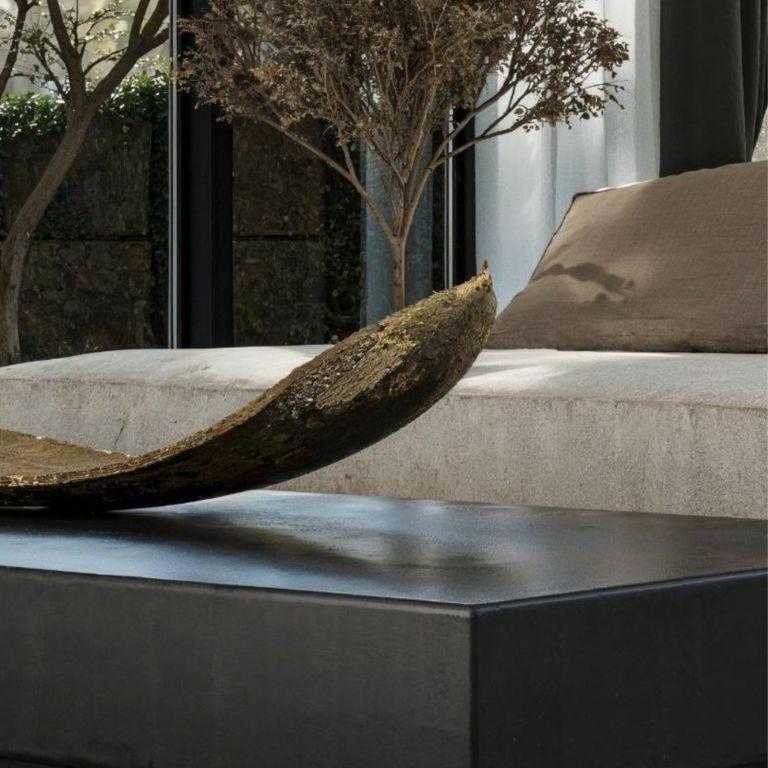 Palm - Plateau poli sculptural avec design/One naturel en vente 3