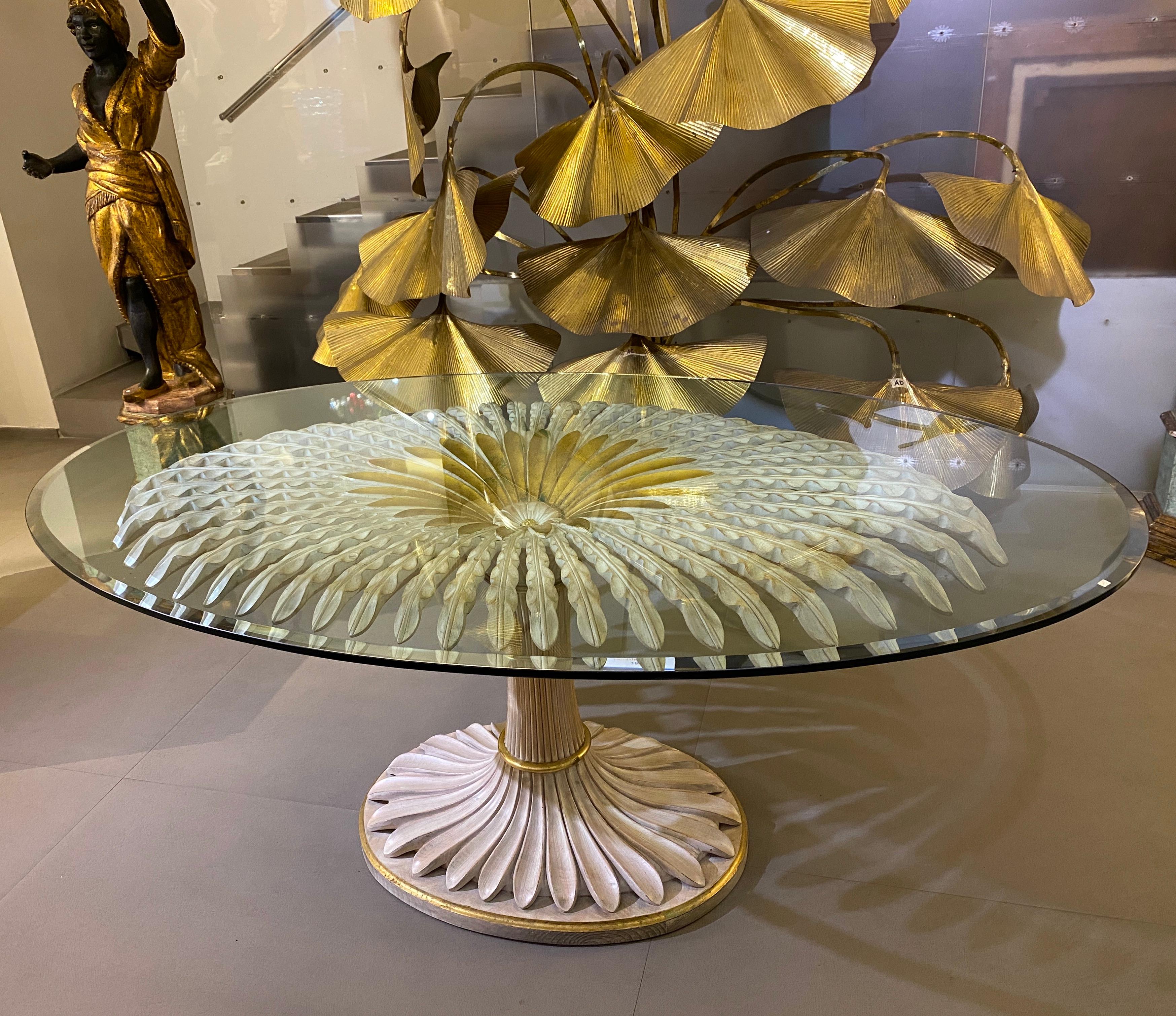 Mid-Century Modern Palm Sculpture Gilt-wood and Painted Dining or Center Table, Italy, 1970 For Sale