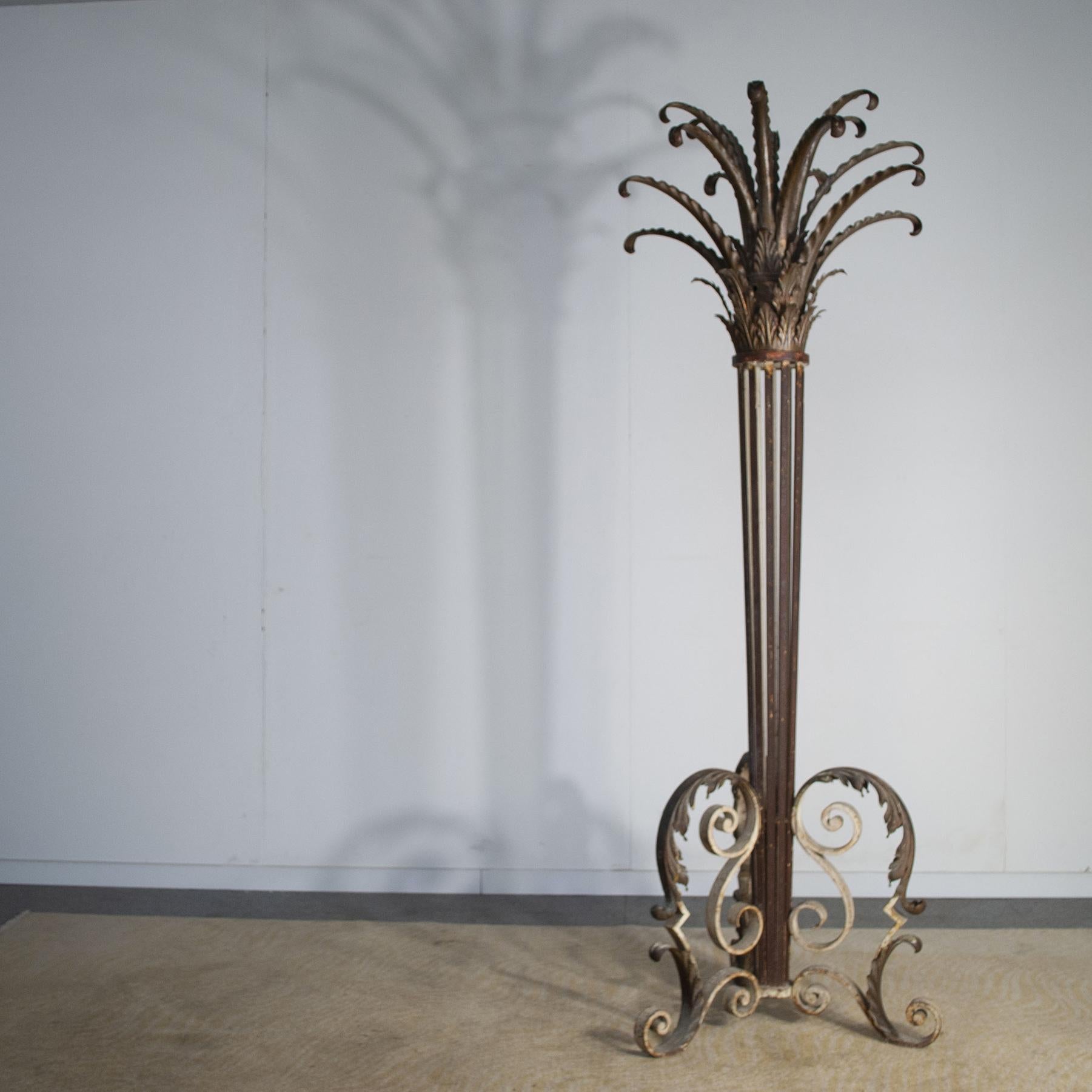 Art Nouveau palm-shaped floor lamp of colonial taste production early twentieth century, on this object can be mounted electrical system on request.