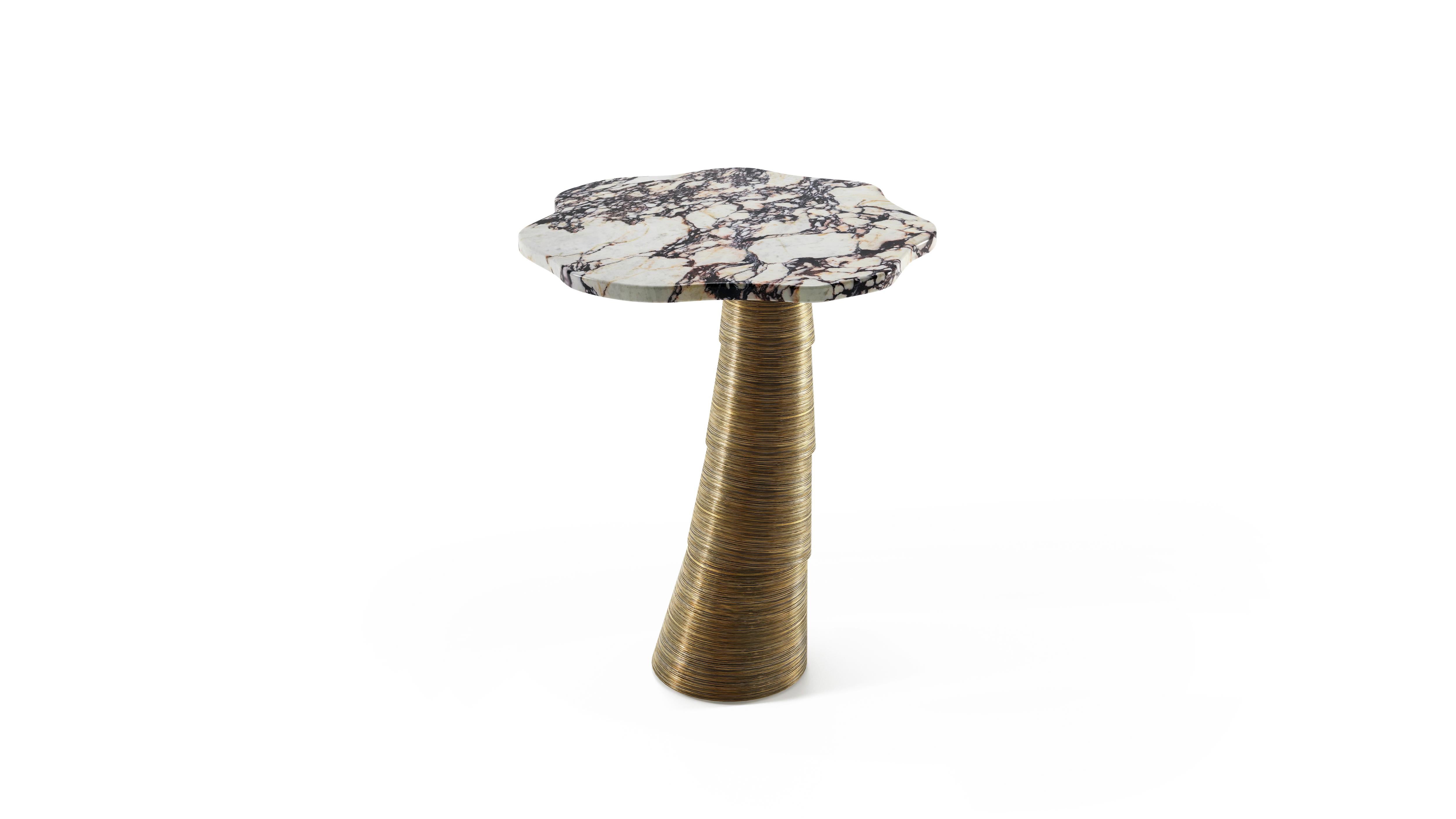 Modern Palm Side Table, Calacatta and Brass, InsidherLand by Joana Santos Barbosa For Sale