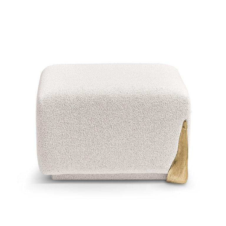 Laiton Canapé Palm au design organique en tissu blanc doux avec détails en laiton doré en vente