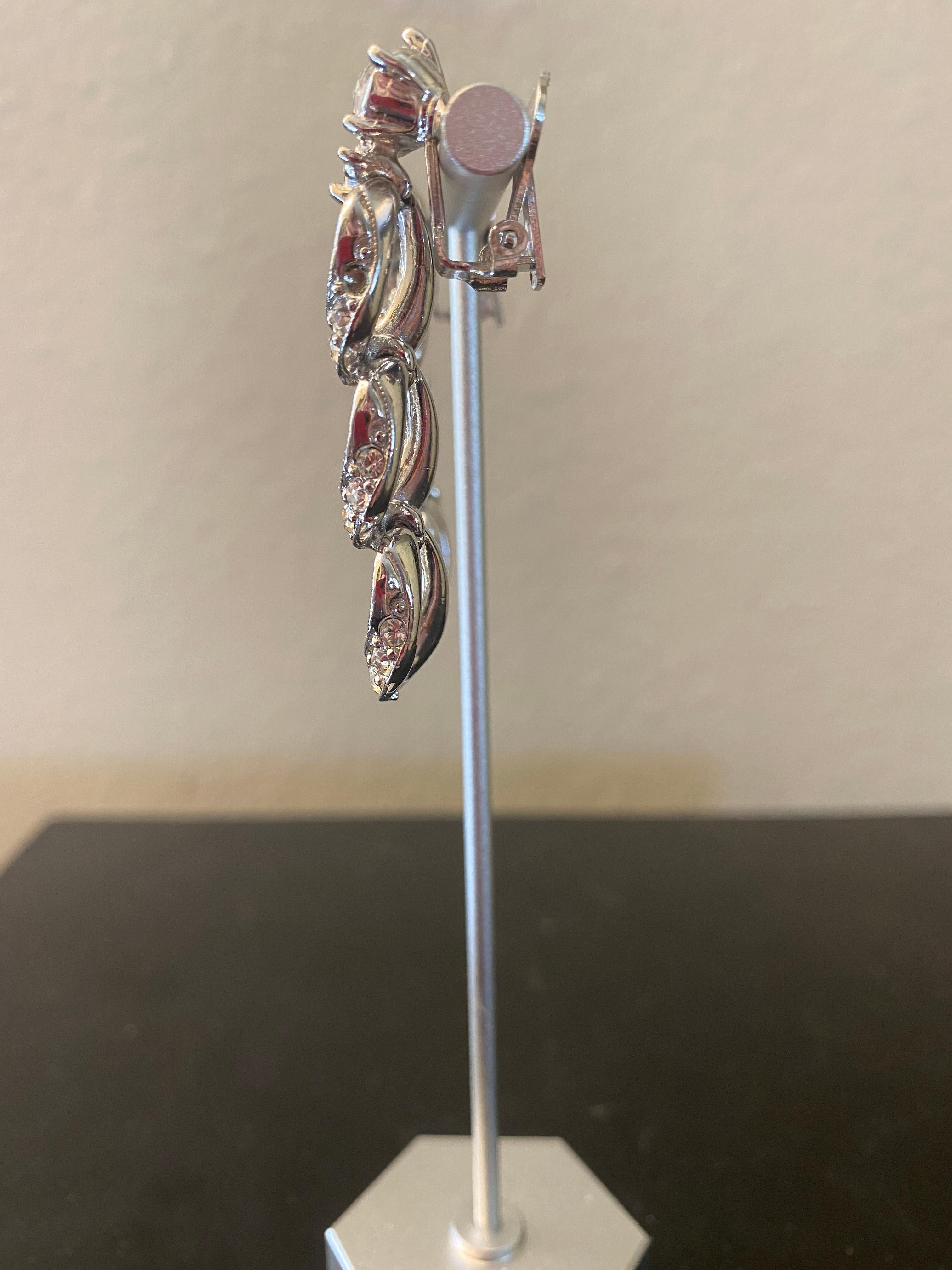Designer-Ohrclips mit Strass aus den 1950er Jahren PSF Vintage Kollektion im Zustand „Gut“ im Angebot in Palm Springs, CA