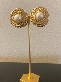 Palm Springs Fashionista Curated Vintage Earring Collection 1950s-2000 #9/100