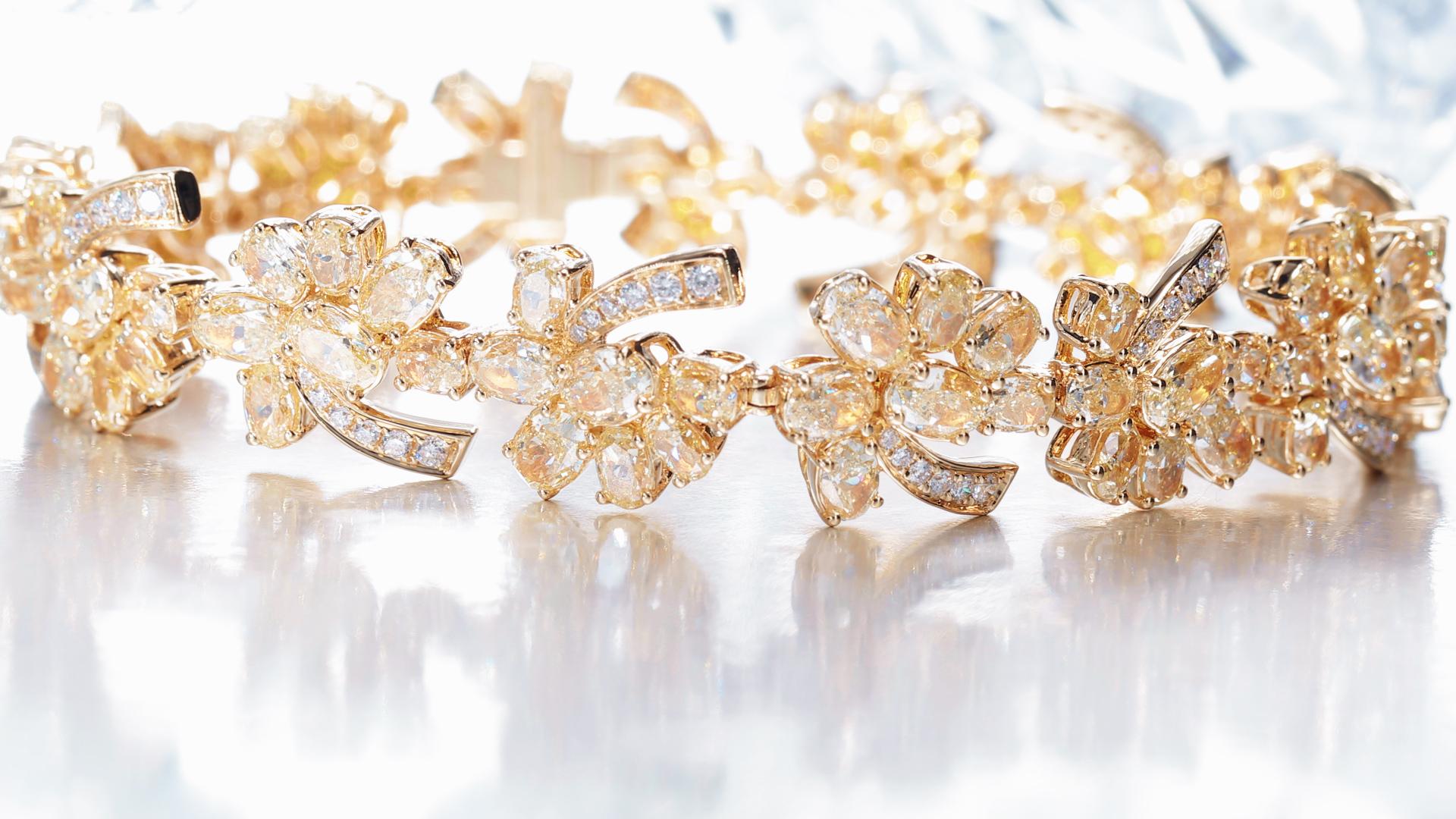 Bracelet de palmier en or jaune 18 carats avec diamants jaunes de couleur jaune fantaisie naturel.  Pour femmes en vente