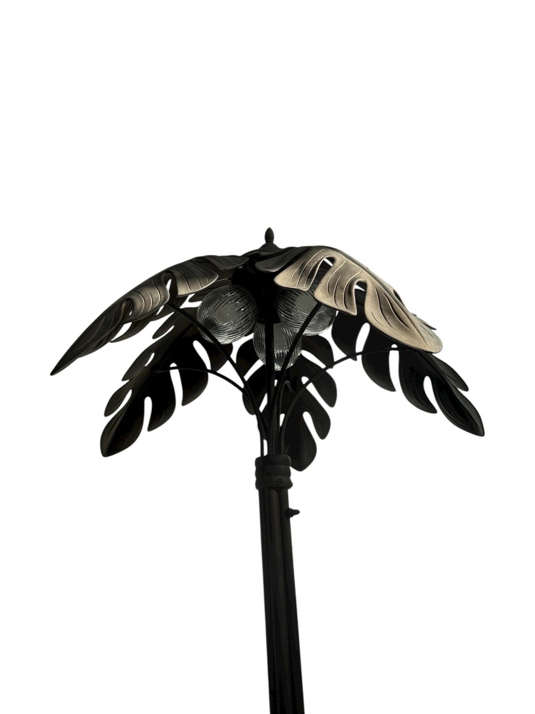 Mid-Century moderno Lampada da terra a forma di albero di palma per interni/esterni alta 82 pollici in vendita