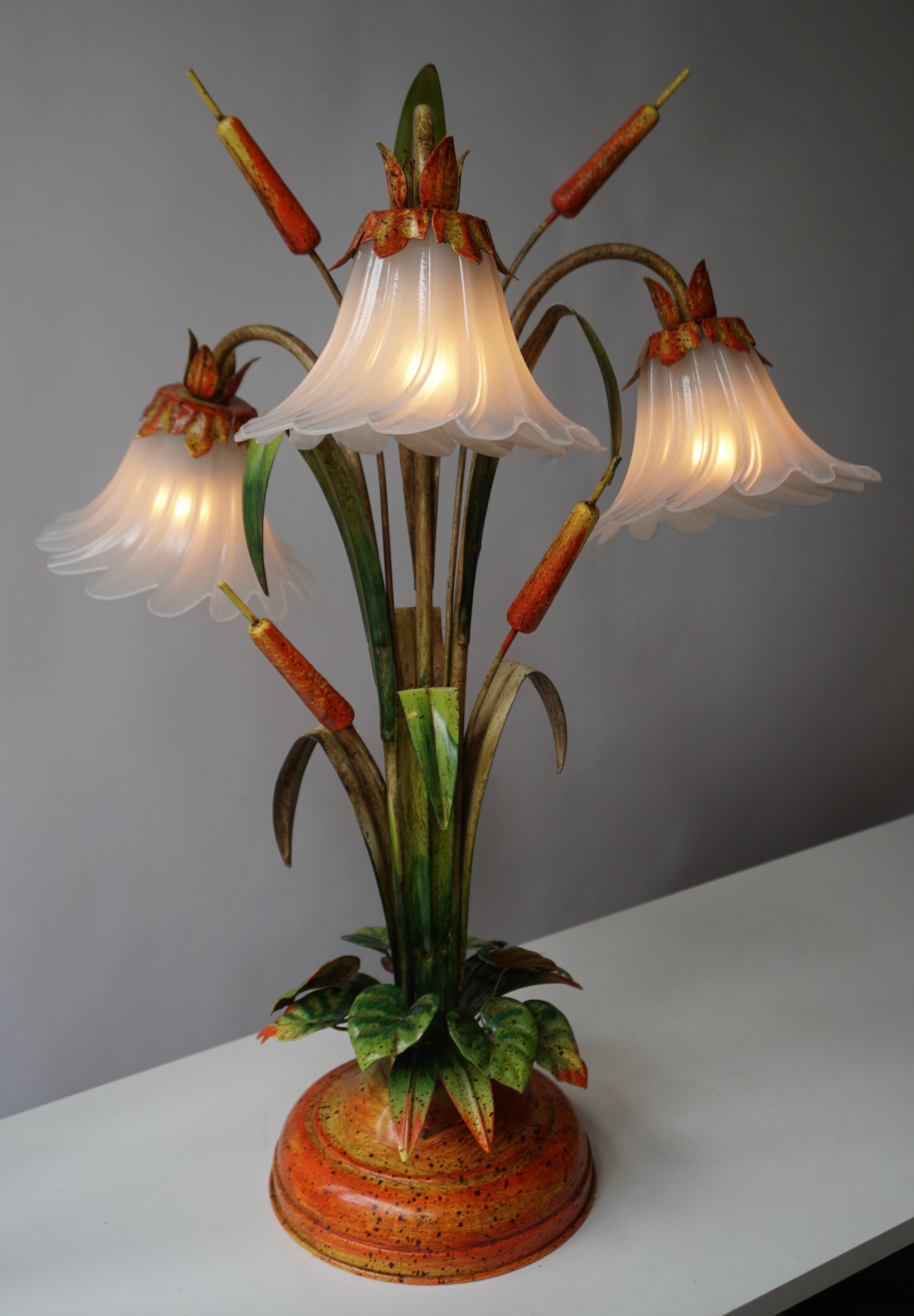Hollywood Regency Palm Tree-Form Tole Painted and Glass Floral Lamp For Sale