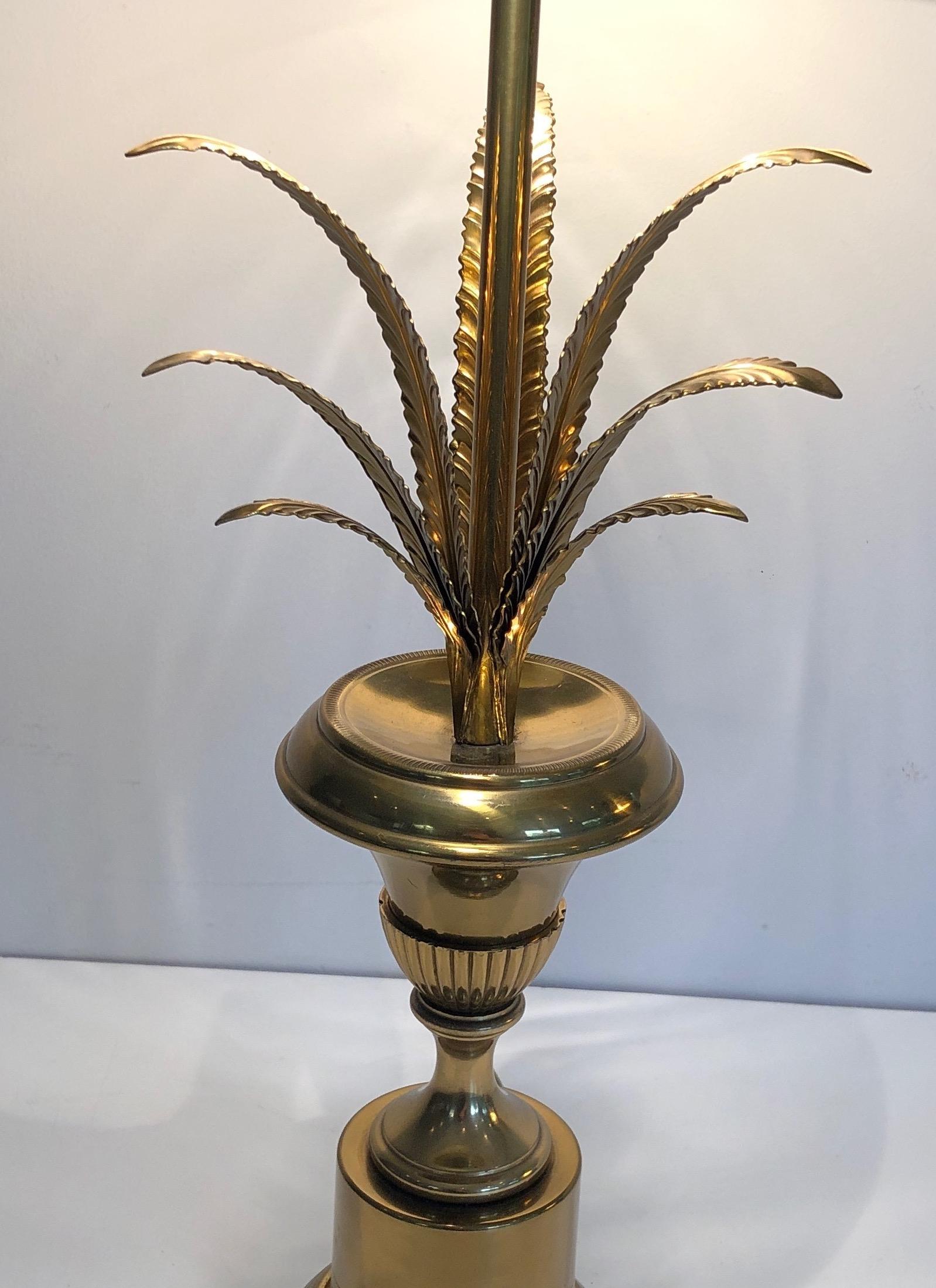 Palmen-Tischlampe aus Messing im neoklassischen Stil von Maison Charles im Angebot 5