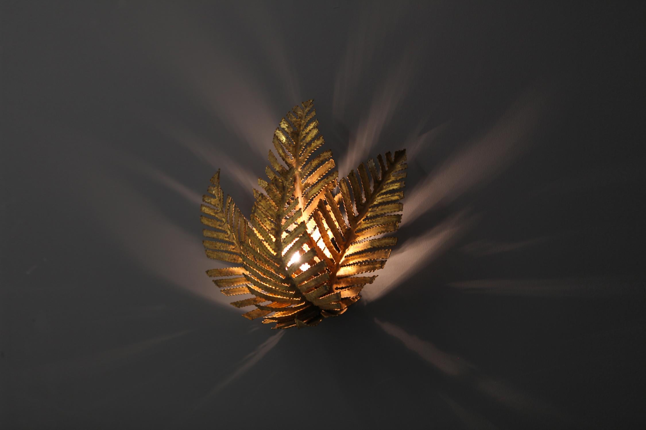 Palm Tree Sconce Handmade in Brass by Maison Jansen In Good Condition In Antwerp, BE