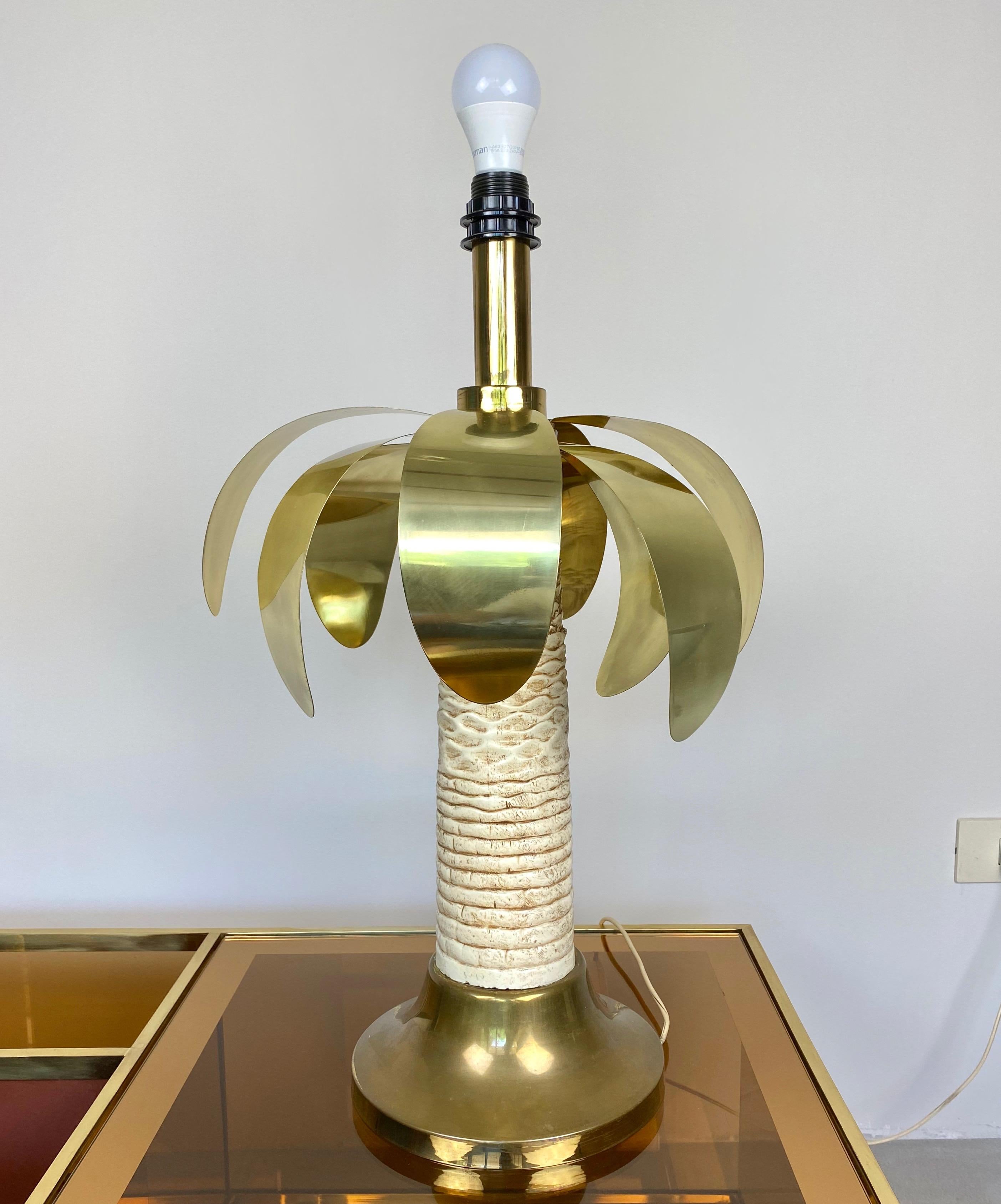 Mid-Century Modern Lampe de table en forme de palmier en laiton et résine blanche:: Italie:: 1970 en vente
