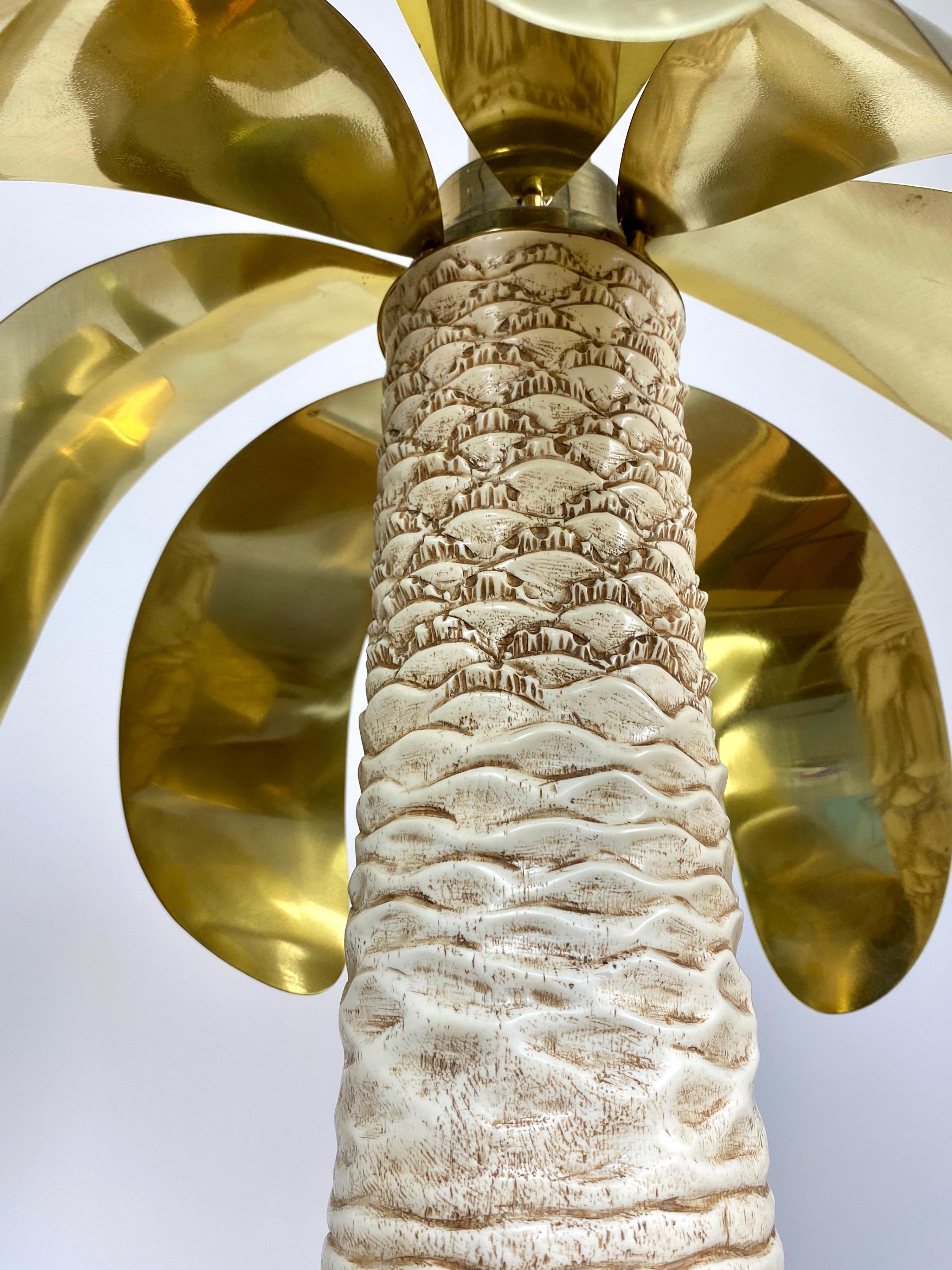 Late 20th Century Palm Tree Shaped Brass and White Resin Table Lamp, Italy, 1970s For Sale