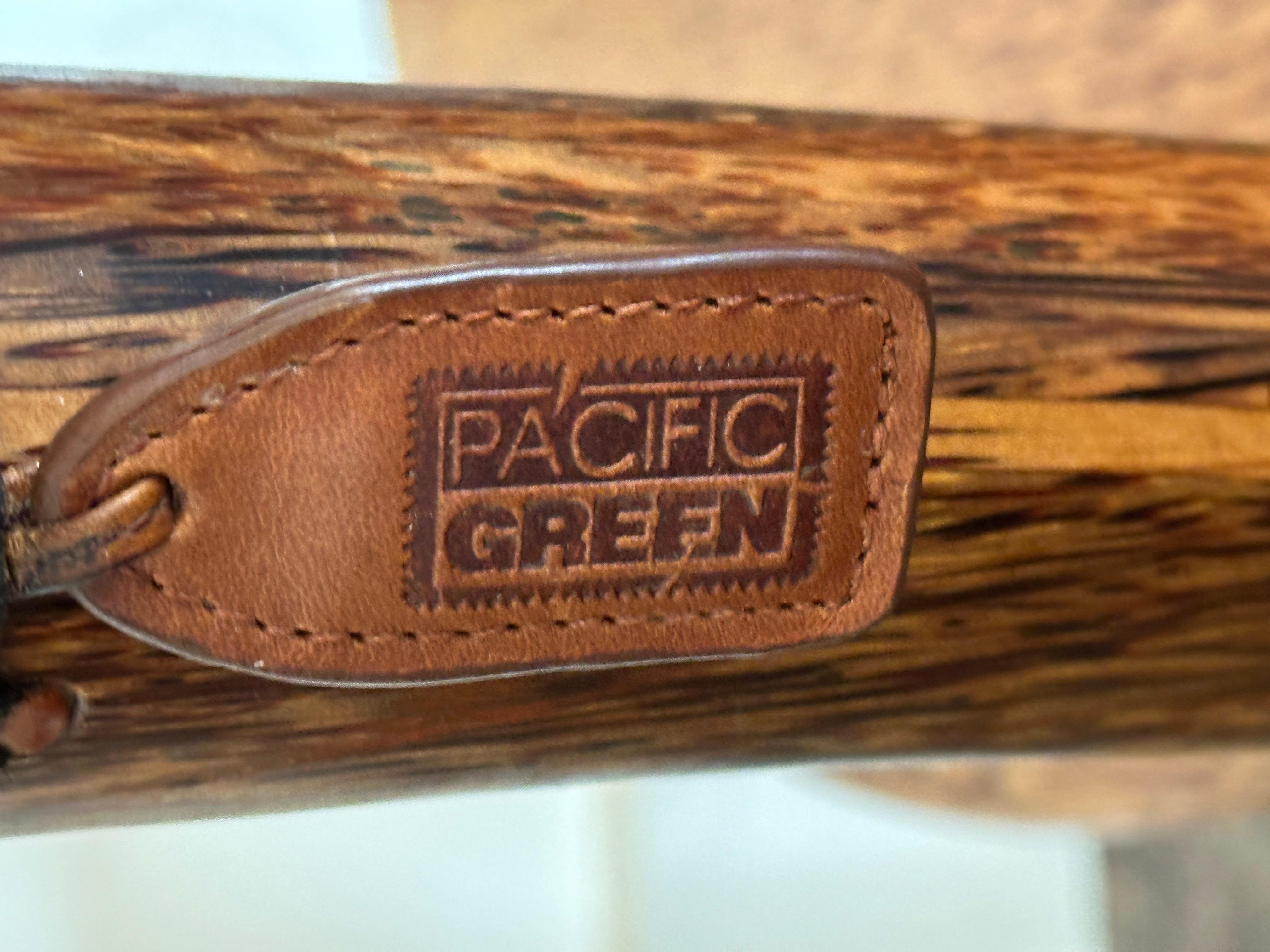 Ensemble de chaises et table Zulu en bois de palmier et cuir par Pacific Green Manufacture en vente 6