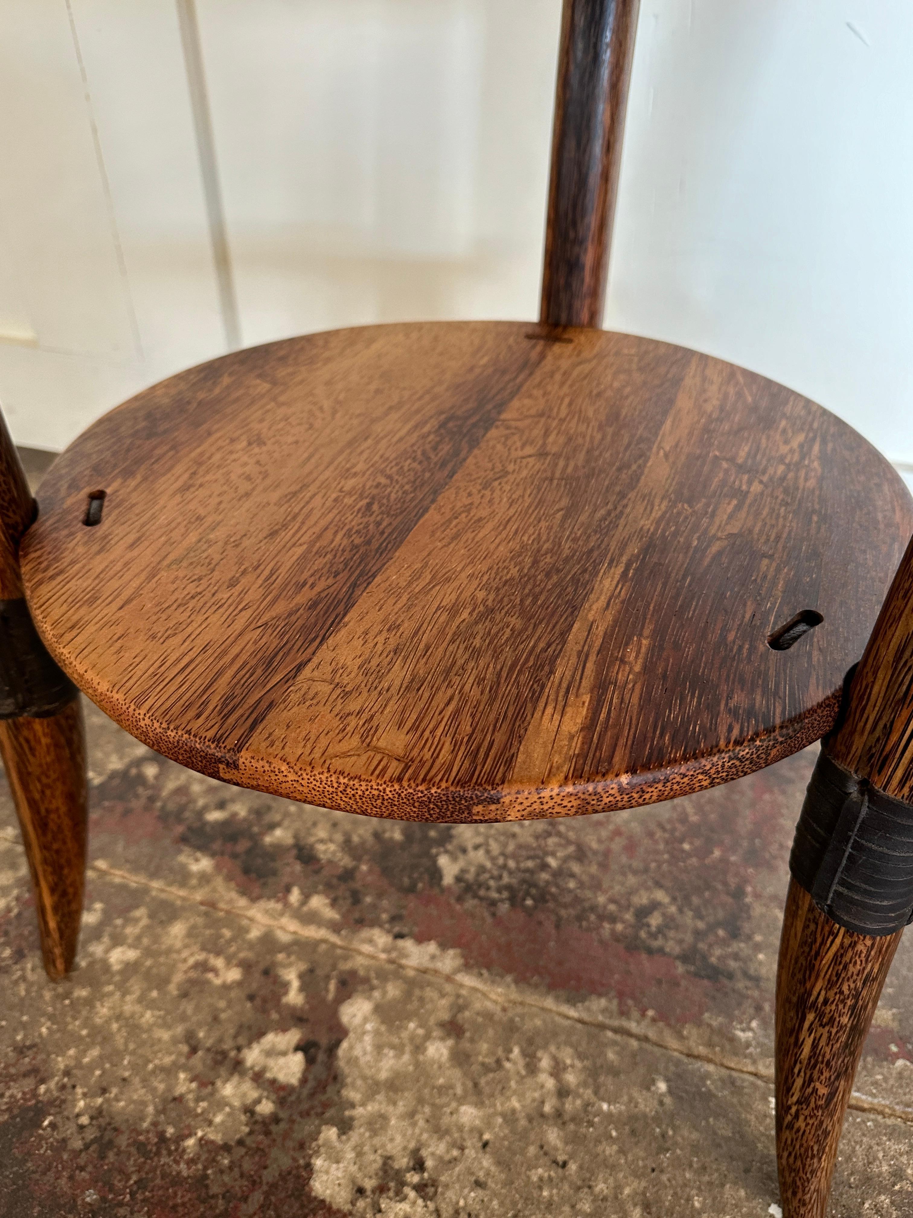 Zulu-Set aus Stühlen und Tisch aus Palmenholz und Leder von Pacific Green Manufacture im Angebot 11