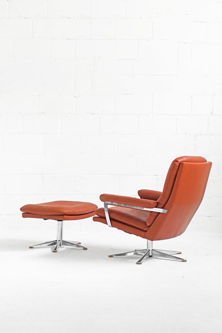 Danish Palma Lounge Chair in Original Leather by Werner Langenfeld for ESA For Sale