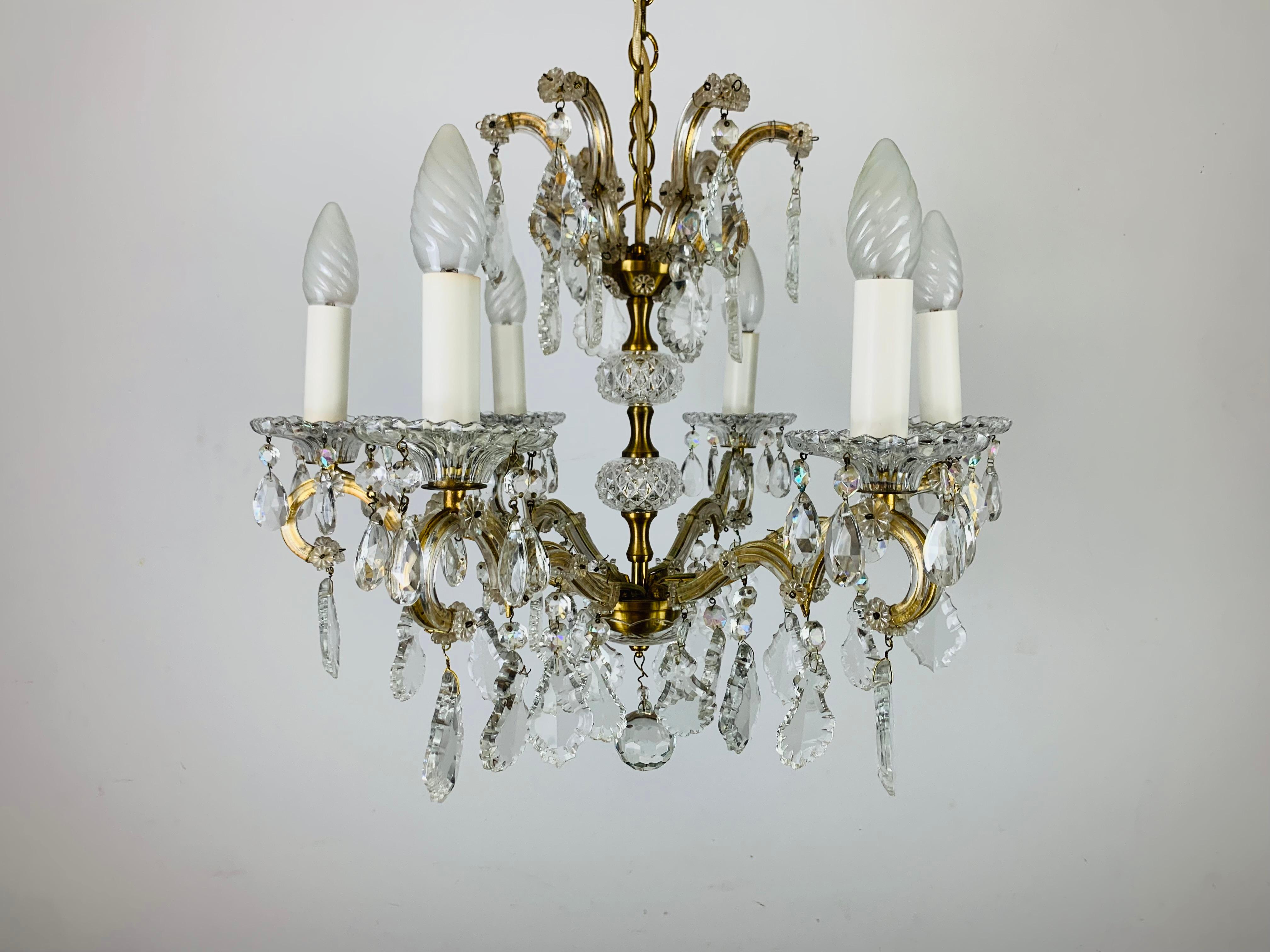 Metallo Lampadario Palme & Walter, pendenti in ottone e cristallo, anni '70 in vendita