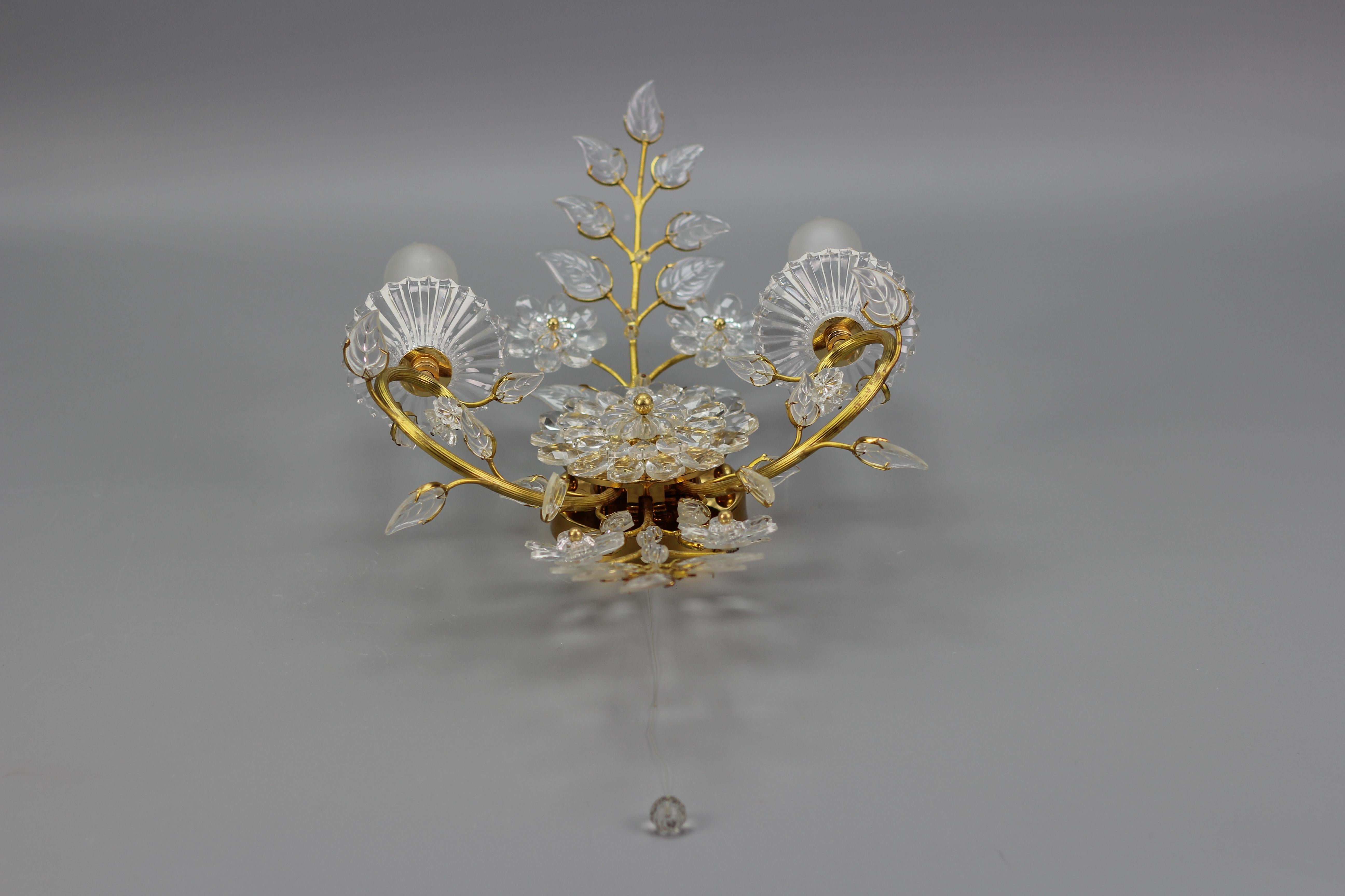 Mid-20th Century Palme & Walter Crystal and Brass Floral Wall Sconce by Palwa, Germany, 1960s For Sale