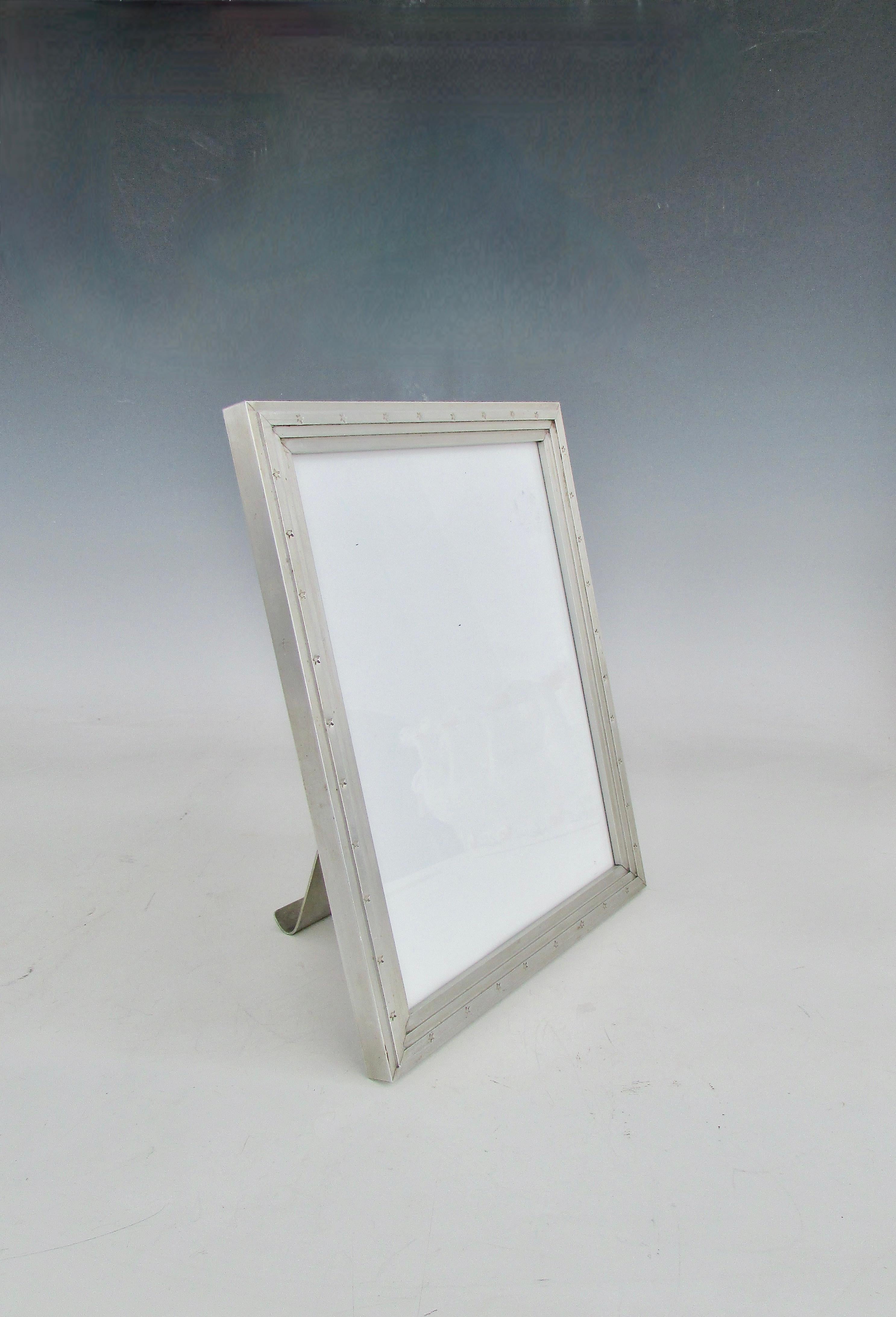 Palmer Smith Art Deco Era Machine Age 8 x 10 Desk Top Cornice in Alluminio In condizioni buone in vendita a Ferndale, MI