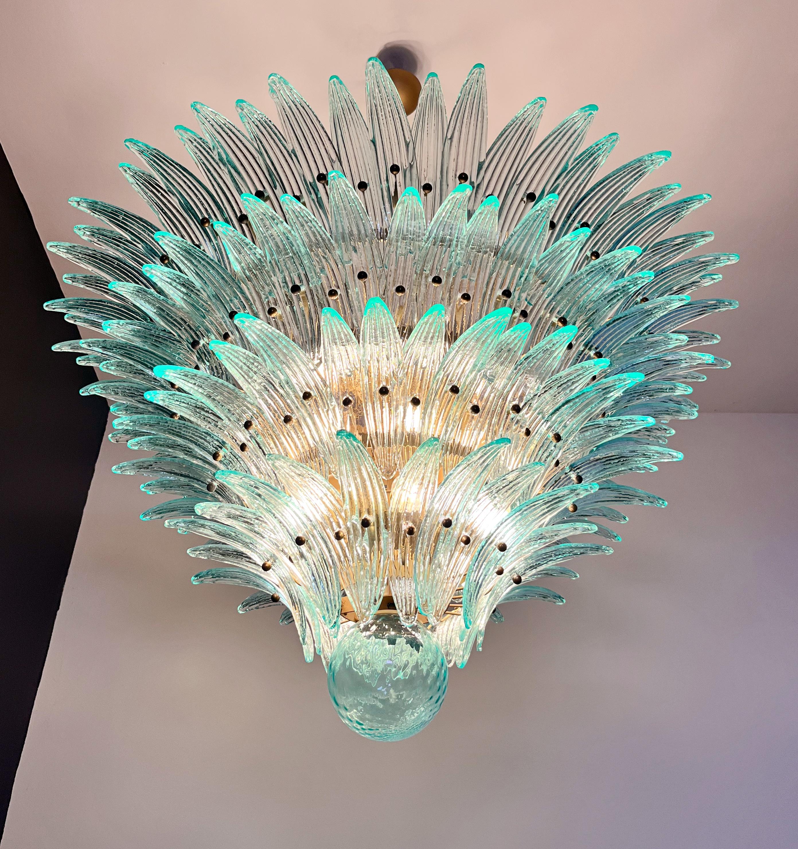 Lámpara de techo Palmette - cuatro niveles, 160 cristales turquesa en venta 6