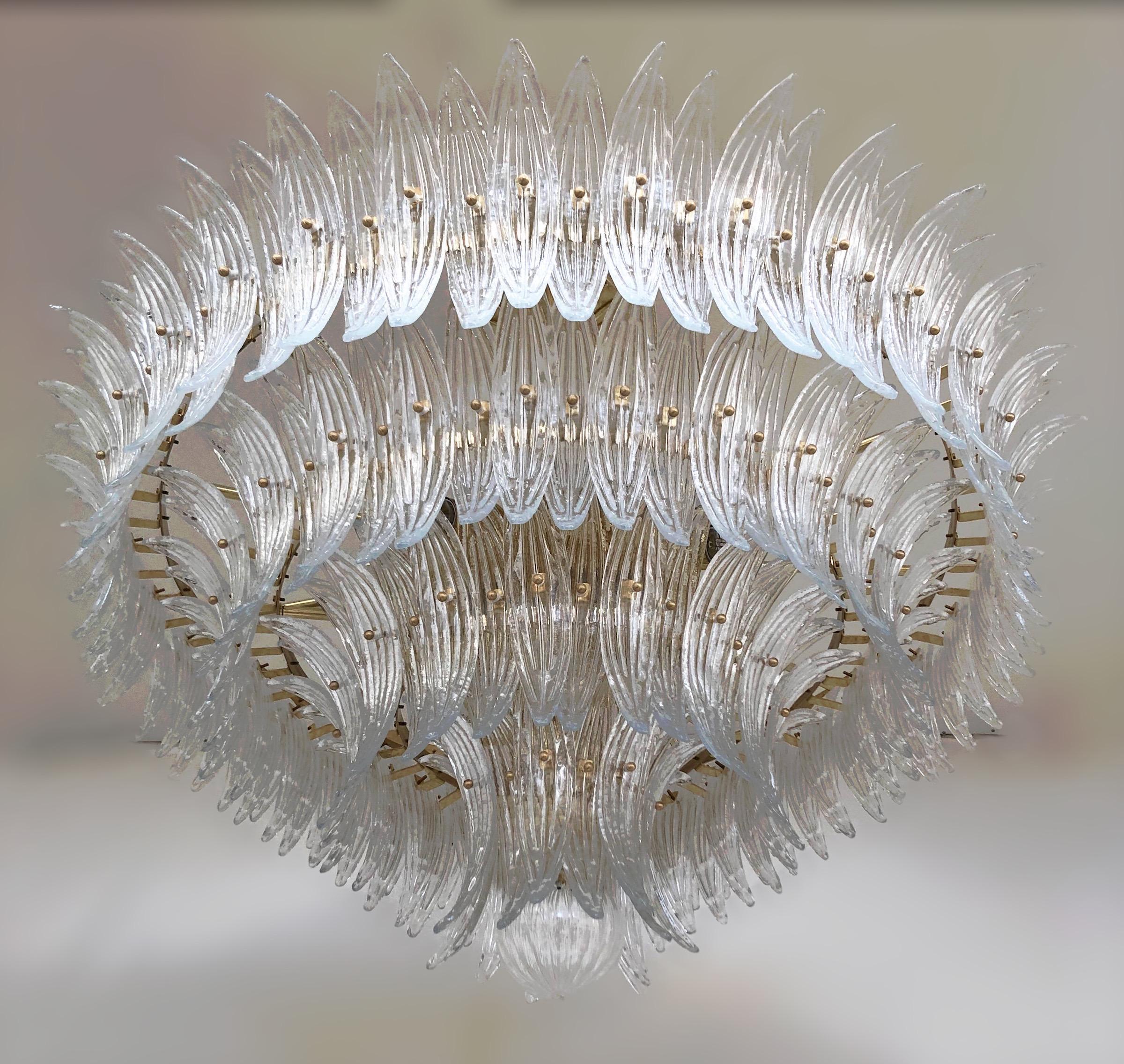XXI secolo e contemporaneo Lampadario Palmette di Fabio Ltd in vendita