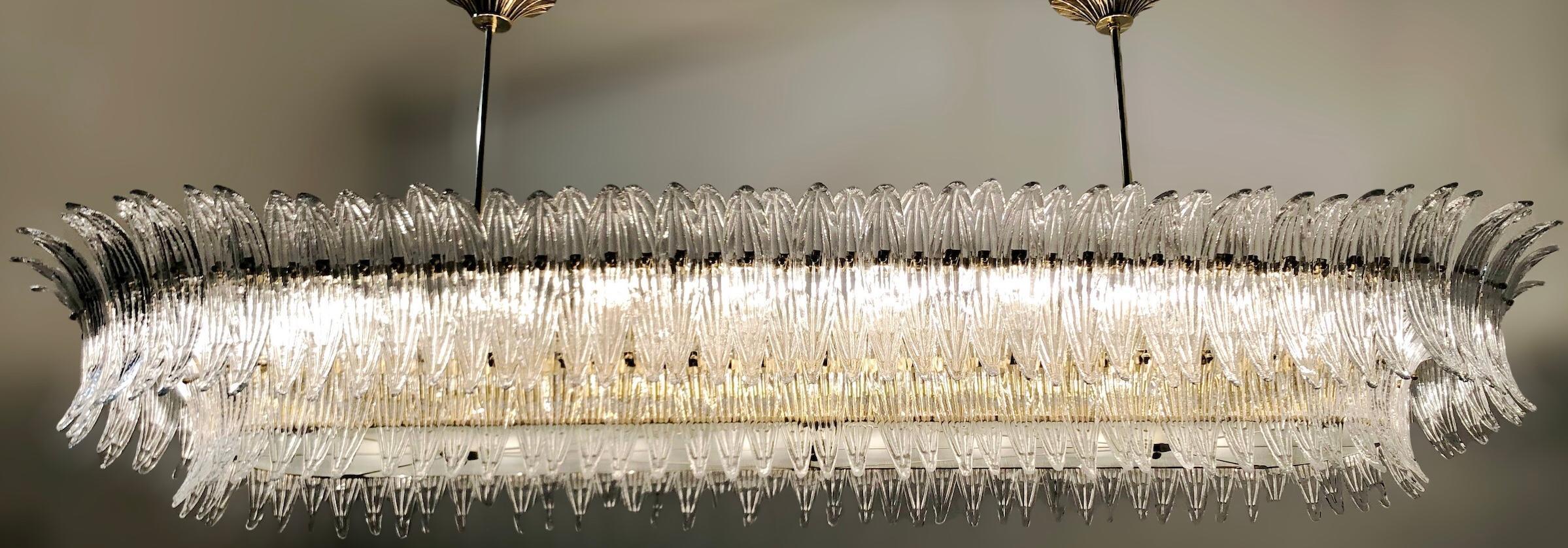 Ottone Lampadario Palmette di Fabio Ltd in vendita