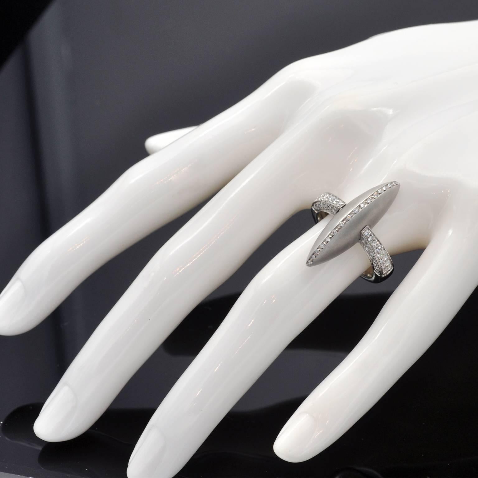 Palmiero Diamond 18-Kt White Gold Ring In New Condition For Sale In Monte Carlo, MC