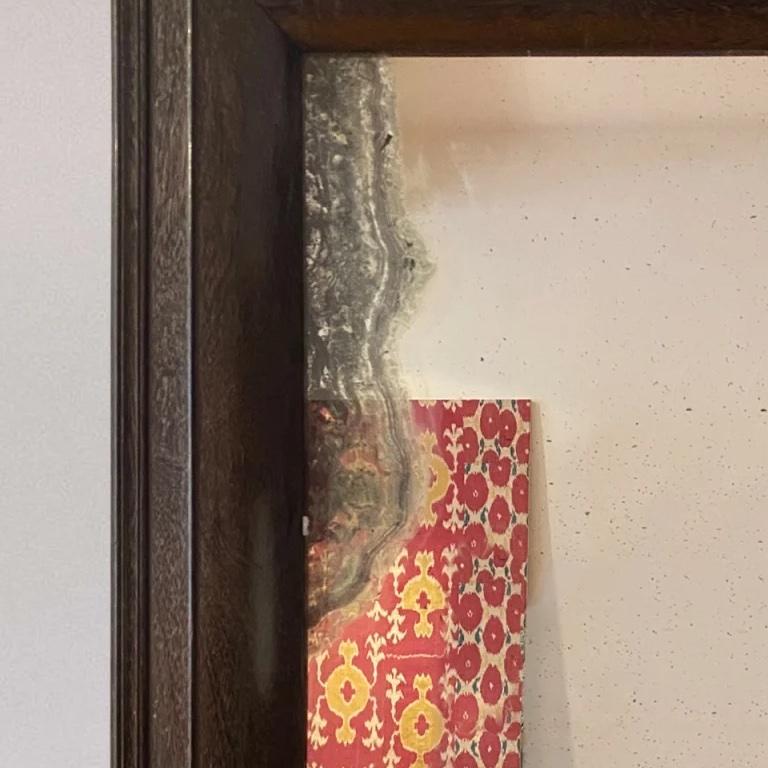 Ein seltener Palmenholzrahmen mit einer eleganten, kissenförmigen Umrandung, der seine ursprüngliche, stark stockfleckige und beschädigte Spiegelplatte beibehält.
Französisch um 1920
H86cm x B65cm