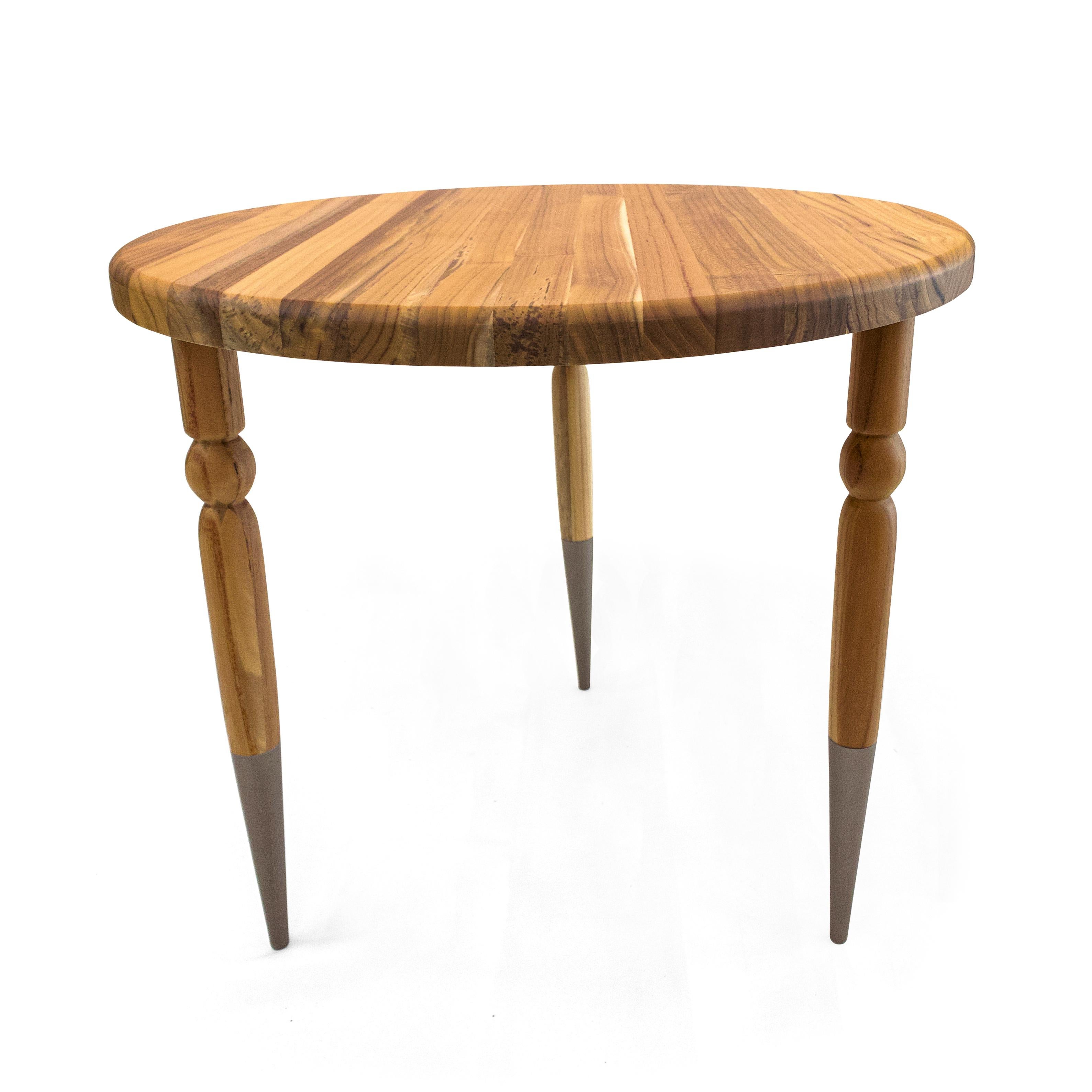 Palo Side Table in Teak Wood with Chocolate Turned Spindle Legs, Set of 3 For Sale 10
