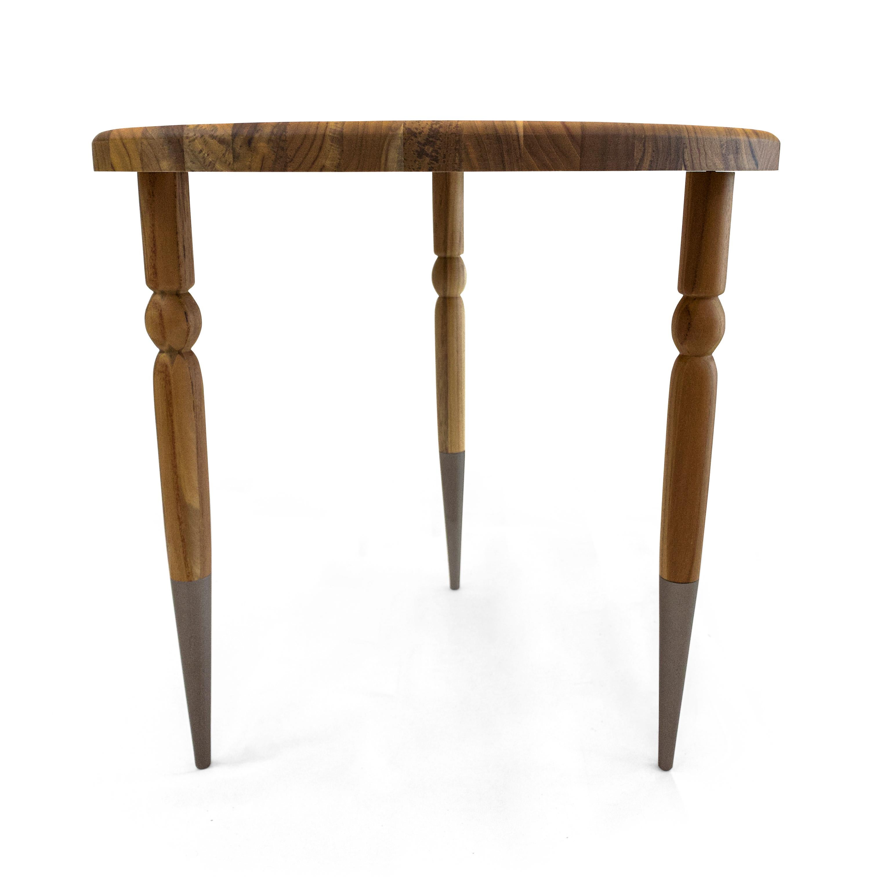 Palo Side Table in Teak Wood with Chocolate Turned Spindle Legs, Set of 3 For Sale 11