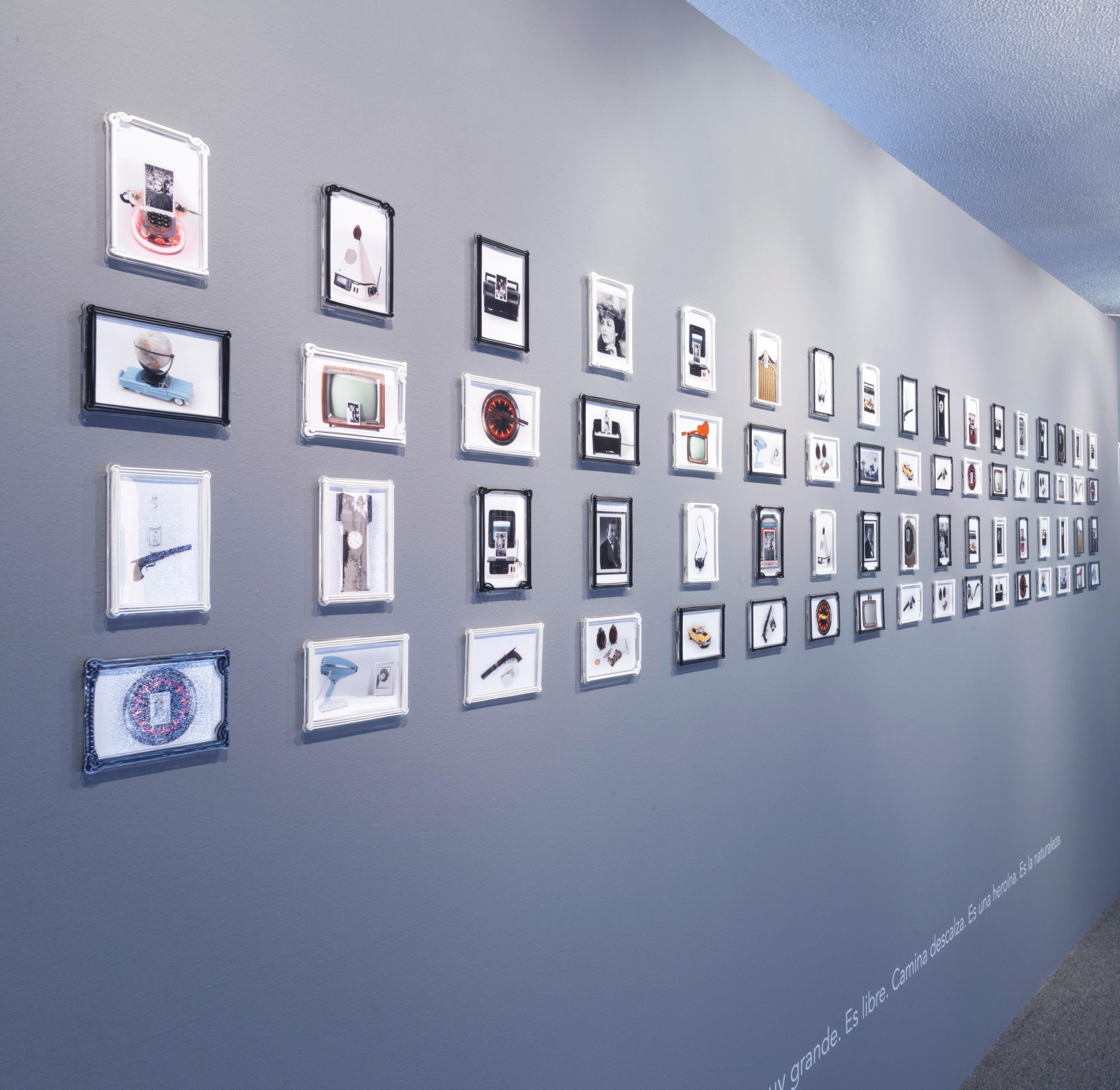 Die Castelloland-Installation. 34 digitale Fotografien auf brillantem Papier, gerahmt im Angebot 5