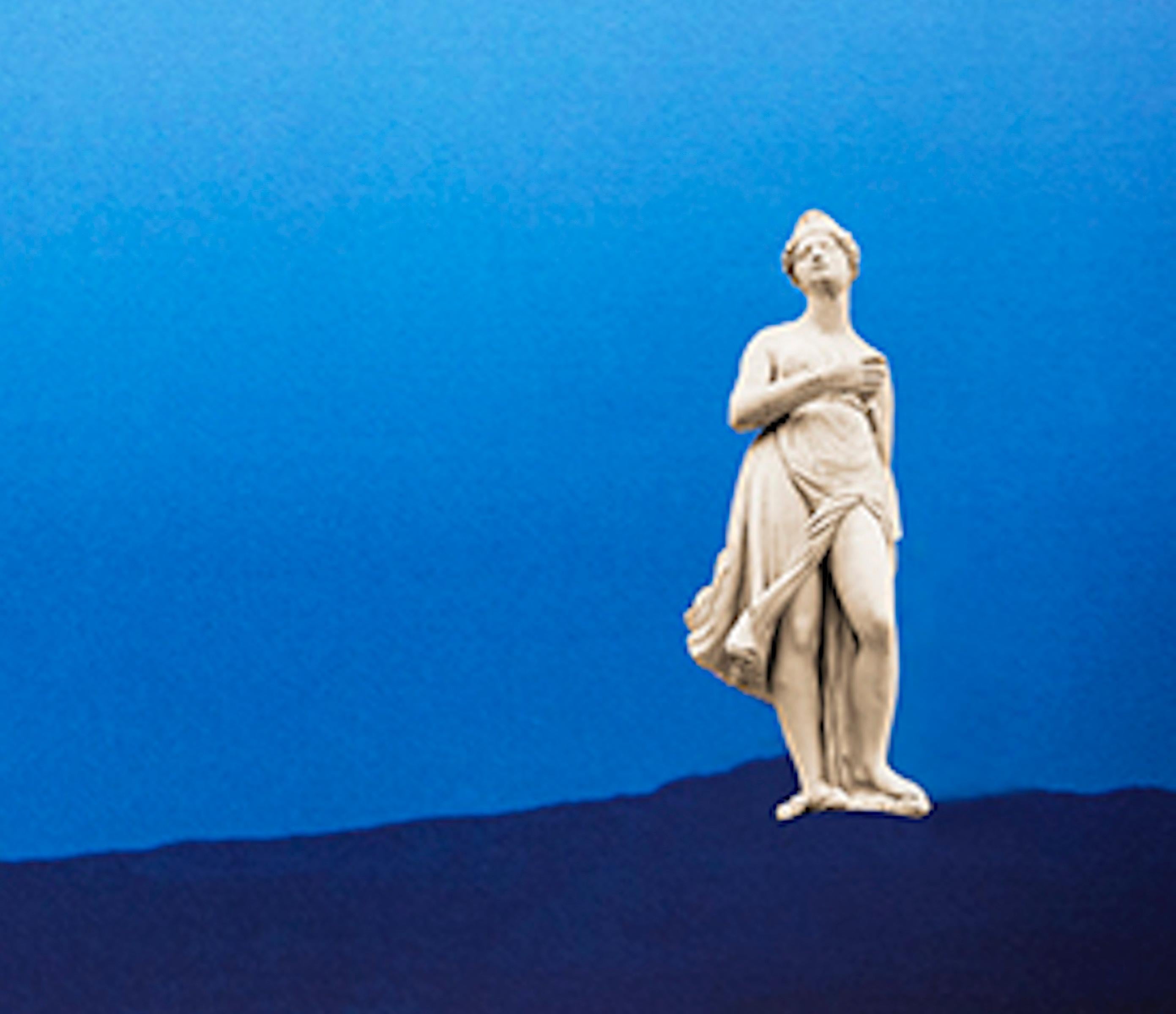 Delirio Exótico #10. Digitale Collage. Farbfotografie in limitierter Auflage (Blau), Color Photograph, von Paloma Castello