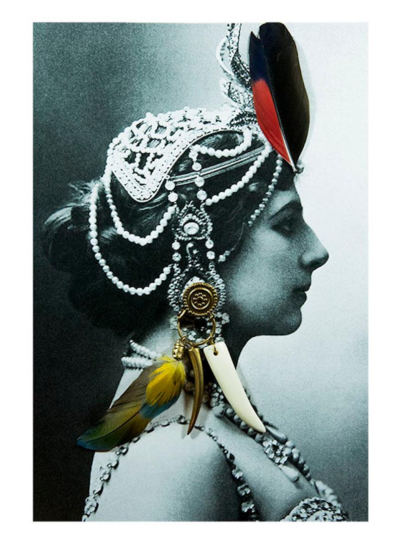 Mata Hari – Rudolph Valentino. Serie Castelloland. Digitale Collage-Porträts – Photograph von Paloma Castello