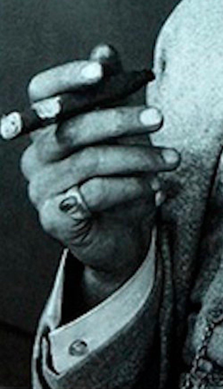 Rudolph Valentino. Porträt. Digitale Collage. Farbfotografie in limitierter Auflage – Photograph von Paloma Castello